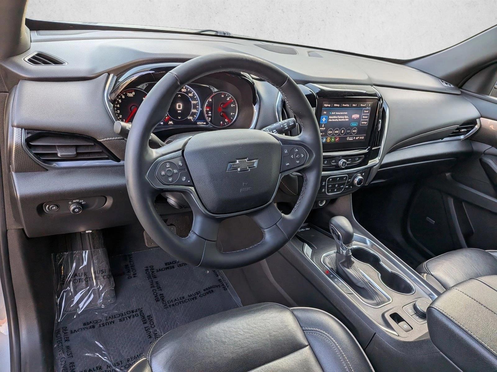 Thumbnail: 2023 Chevrolet Traverse - 3