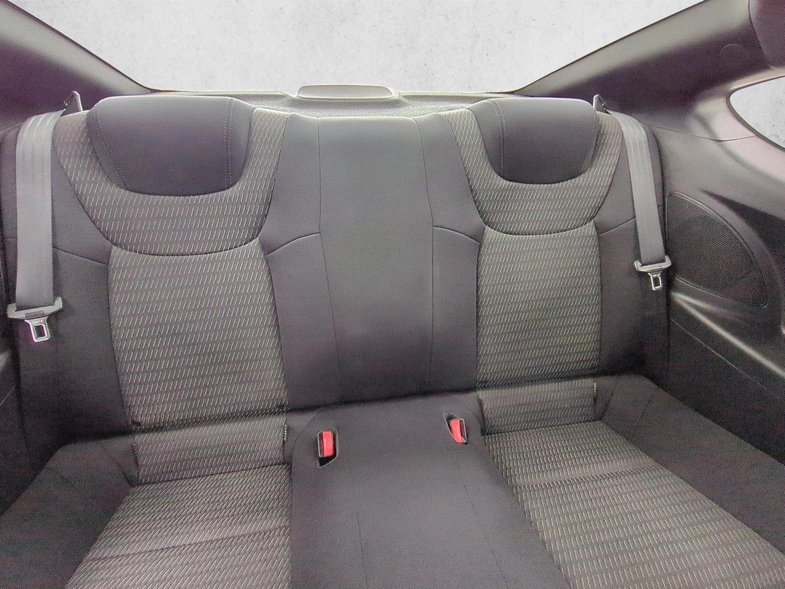 2016 Hyundai Genesis Coupe Base - Photo 21