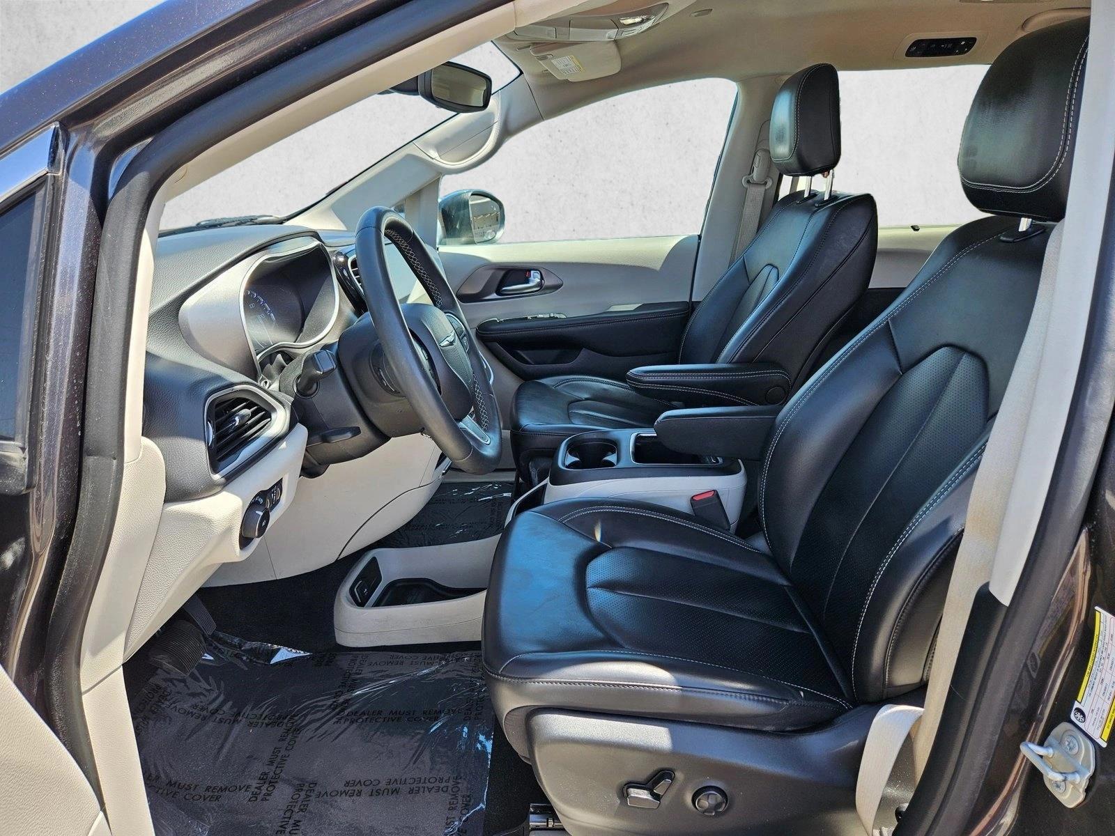 2023 Chrysler Pacifica Touring L - Photo 21