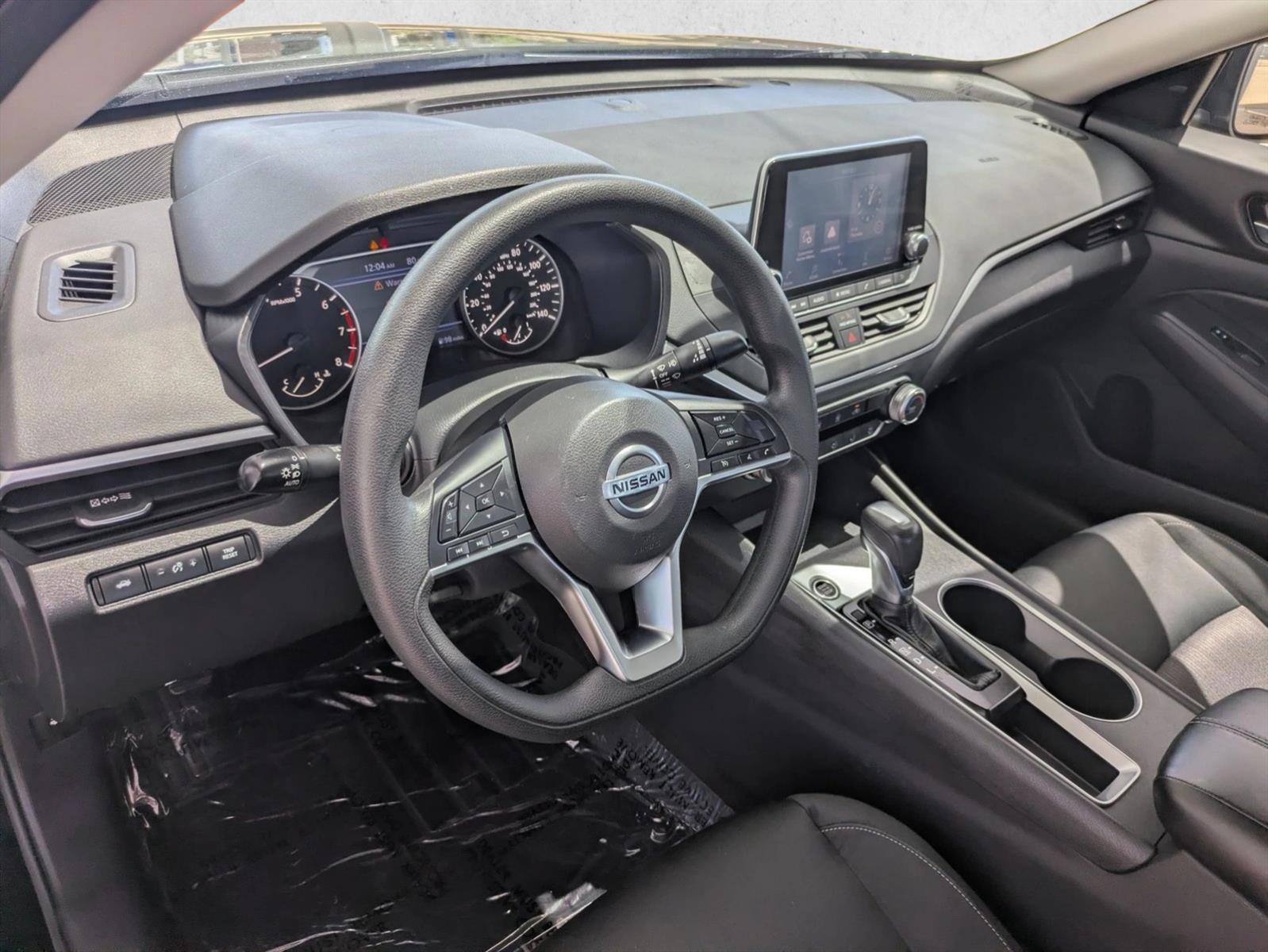 Thumbnail: 2022 Nissan Altima - 3