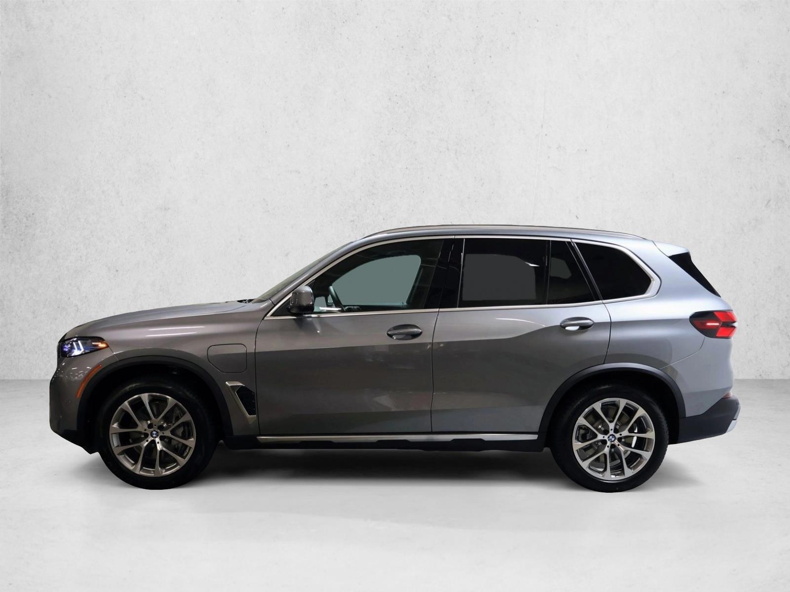 Thumbnail: 2026 BMW X5 - 2