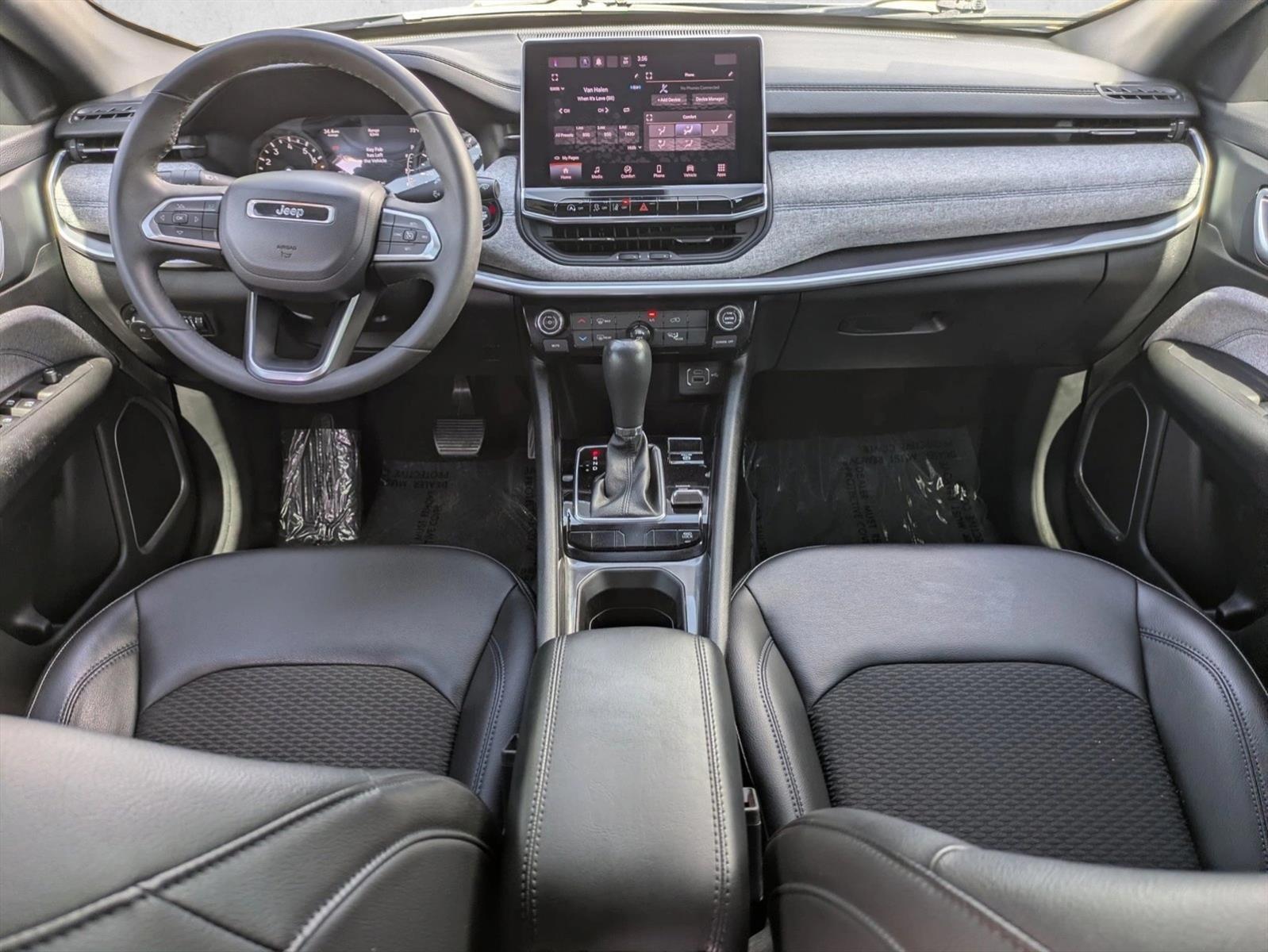 Thumbnail: 2023 Jeep Compass - 4
