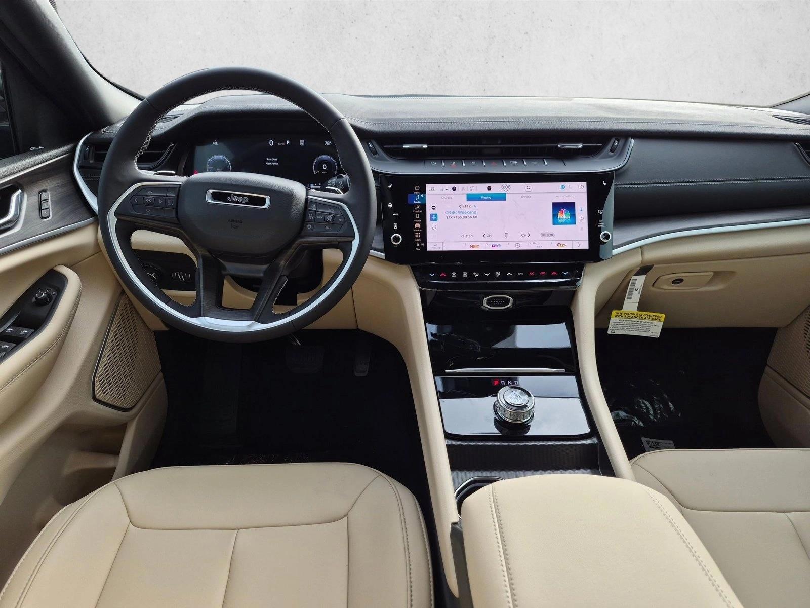 Thumbnail: 2026 Jeep Grand Cherokee - 3