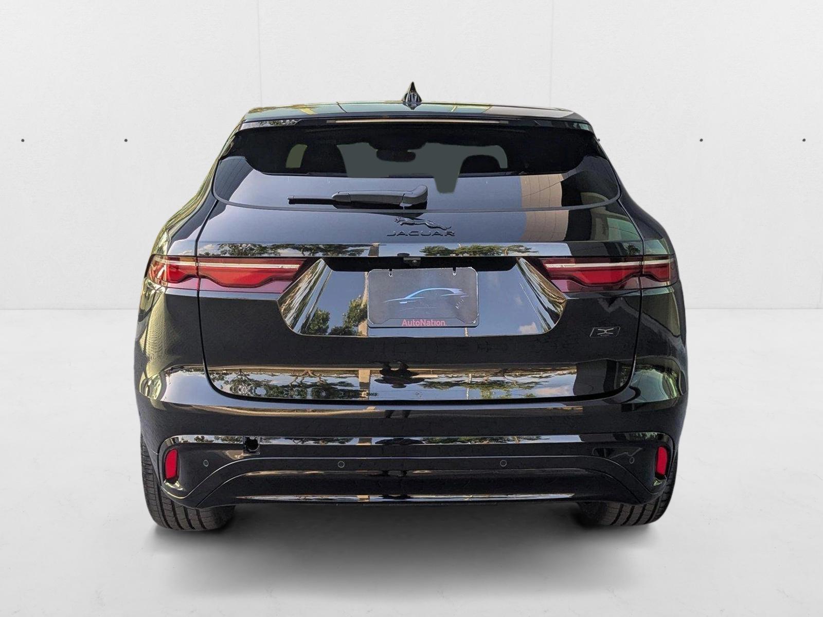 2026 Jaguar F-Pace R-Dynamic S - Photo 8