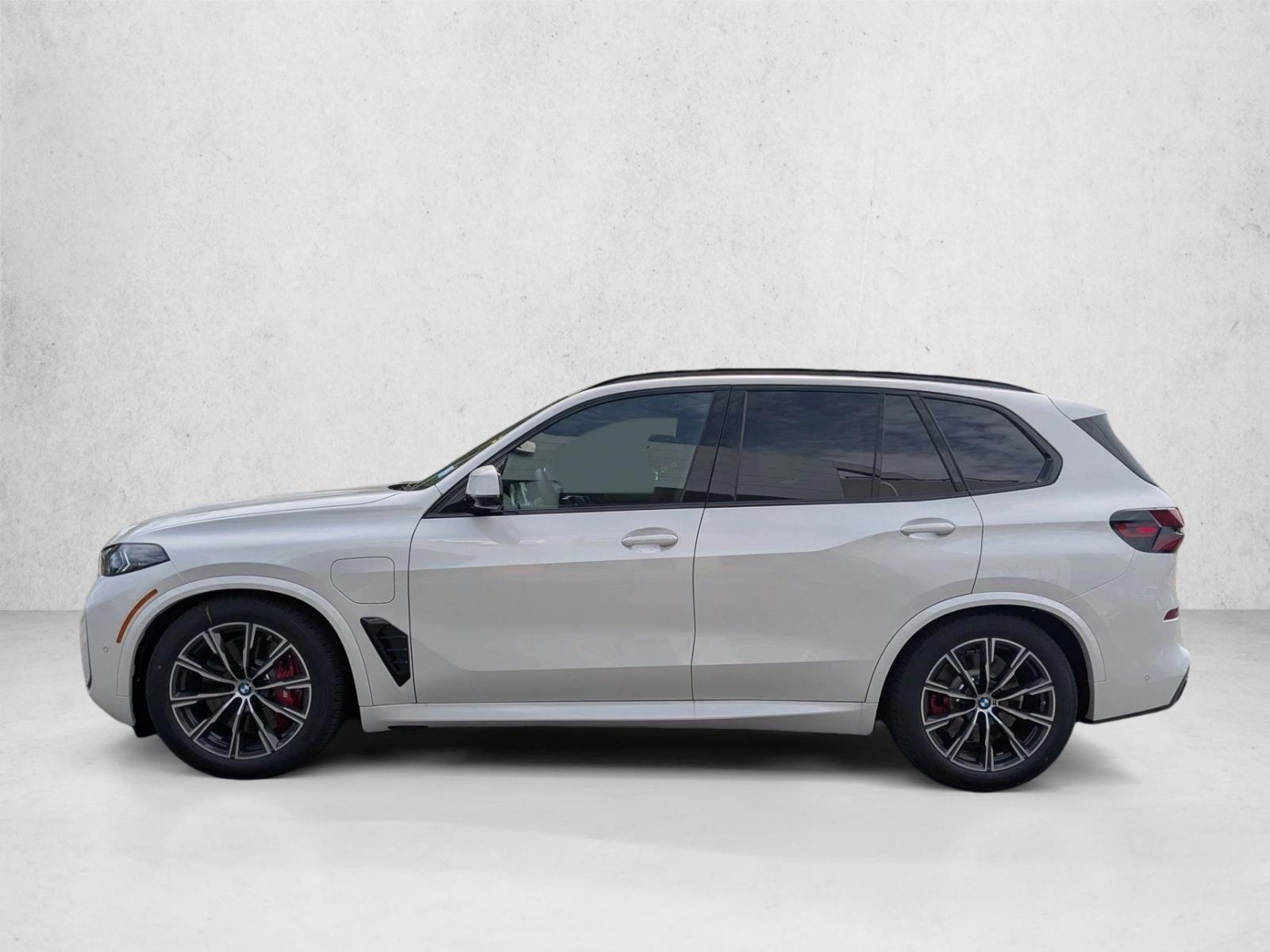 Thumbnail: 2026 BMW X5 - 2