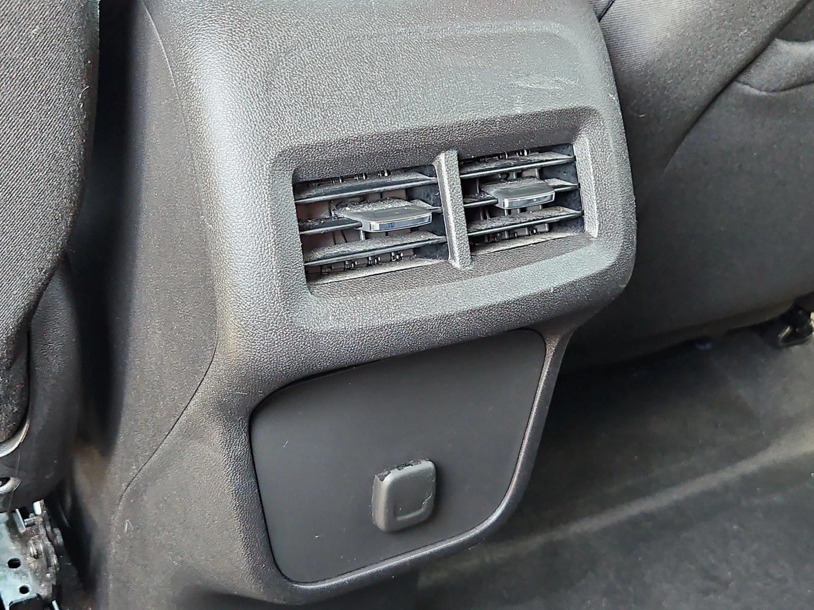 2018 Chevrolet Equinox LT - Photo 24