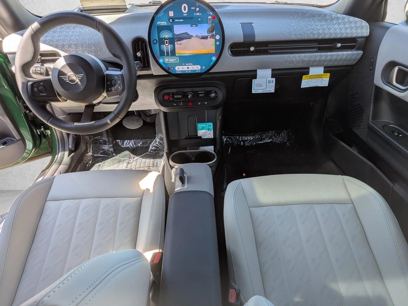 Thumbnail: 2026 MINI Cooper Hardtop - 3