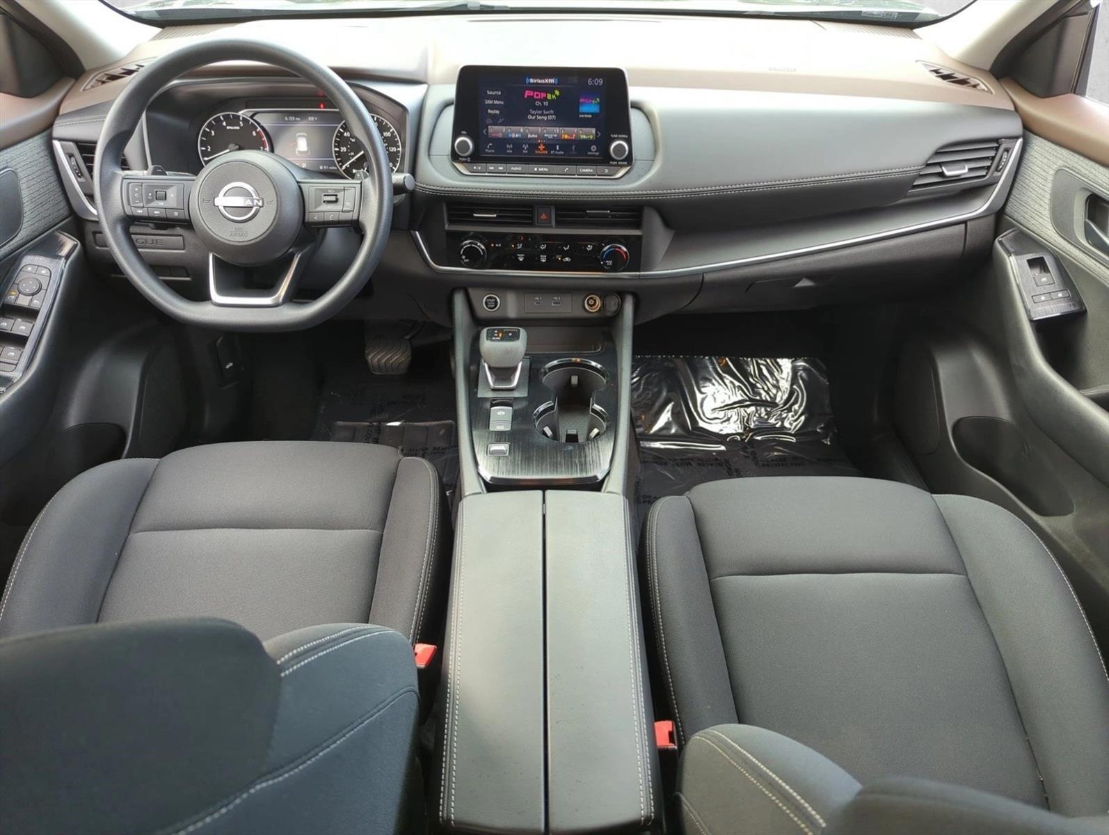 Thumbnail: 2023 Nissan Rogue - 4