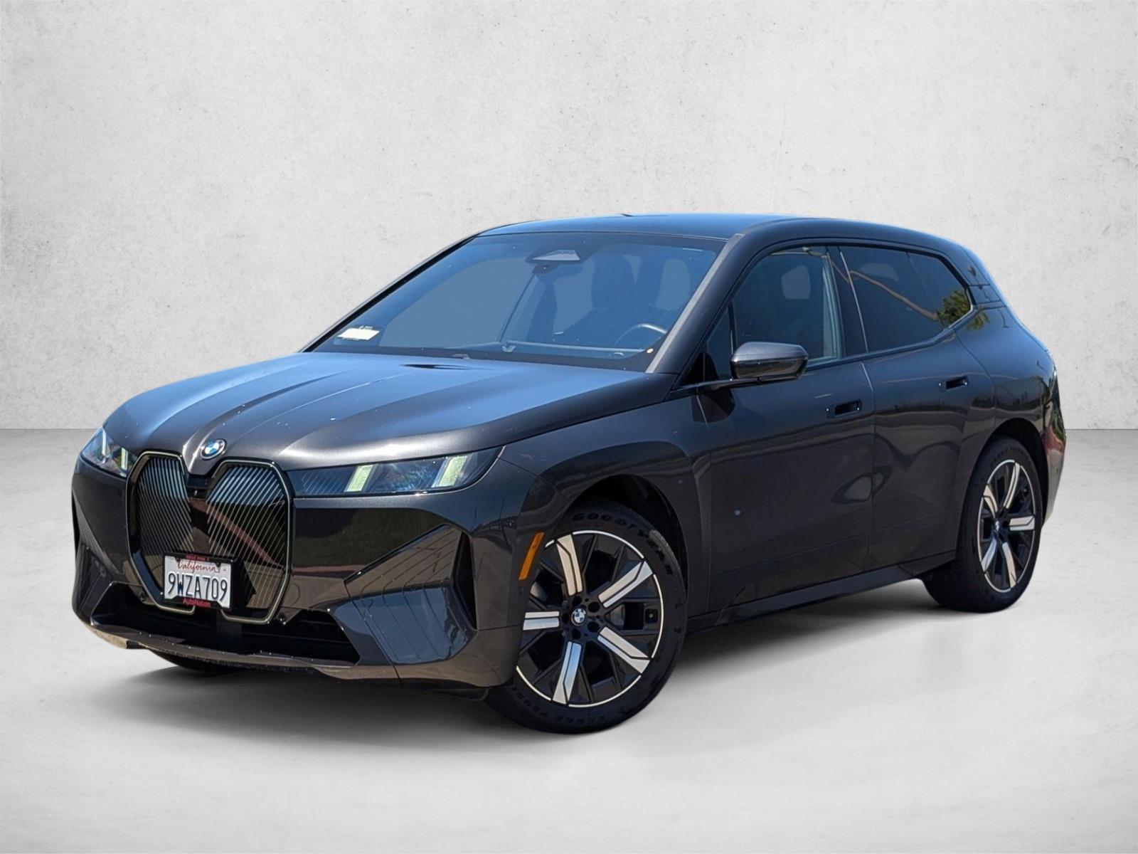 Thumbnail: 2026 BMW iX - 1