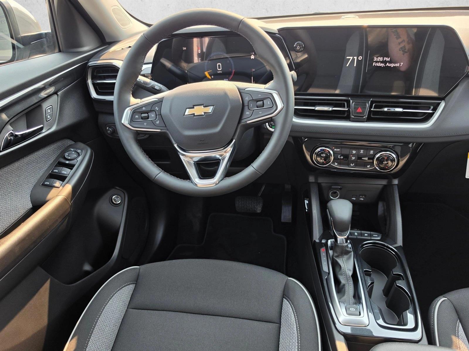 Thumbnail: 2026 Chevrolet TrailBlazer - 4