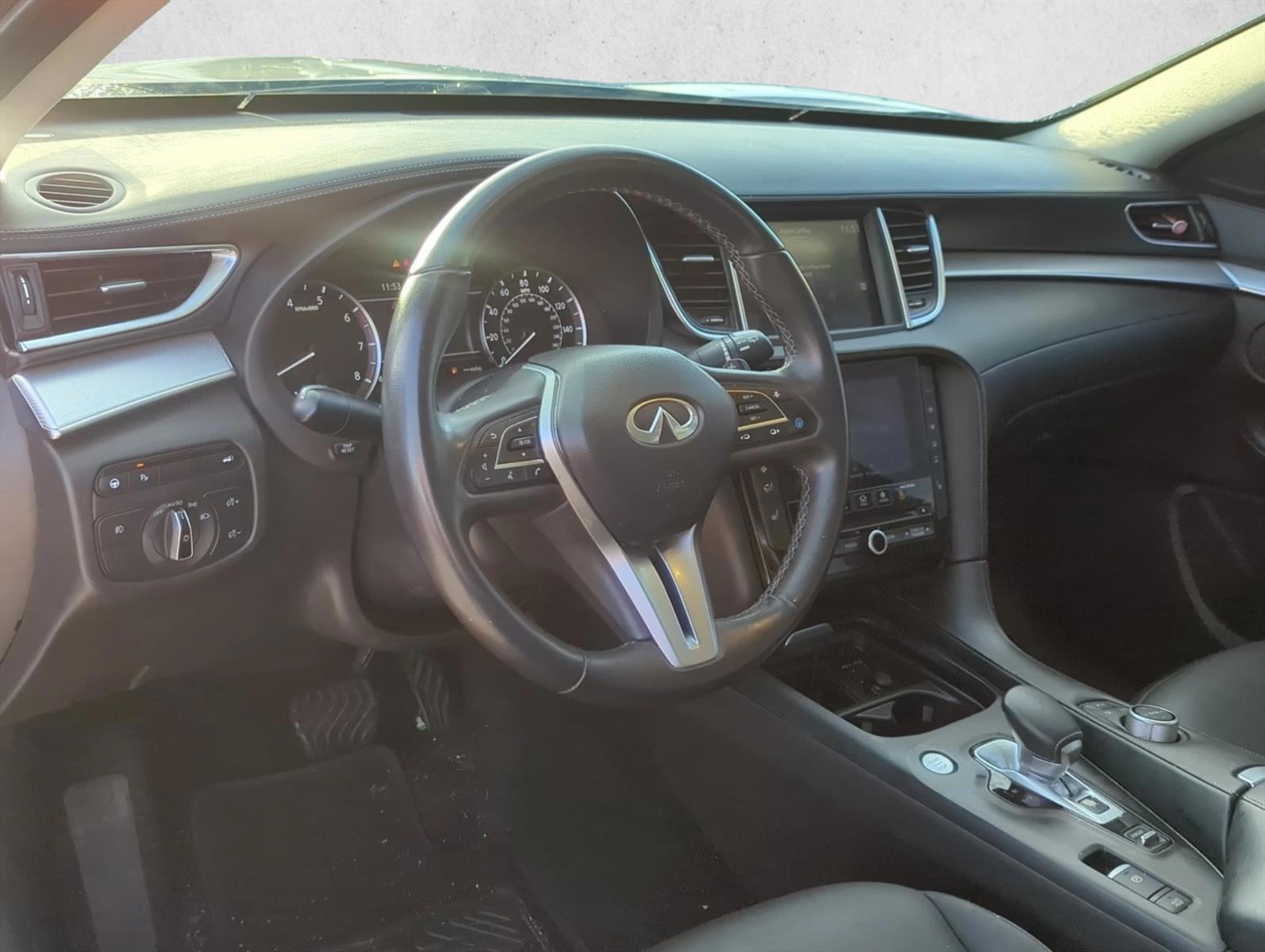 Thumbnail: 2021 INFINITI QX50 - 3