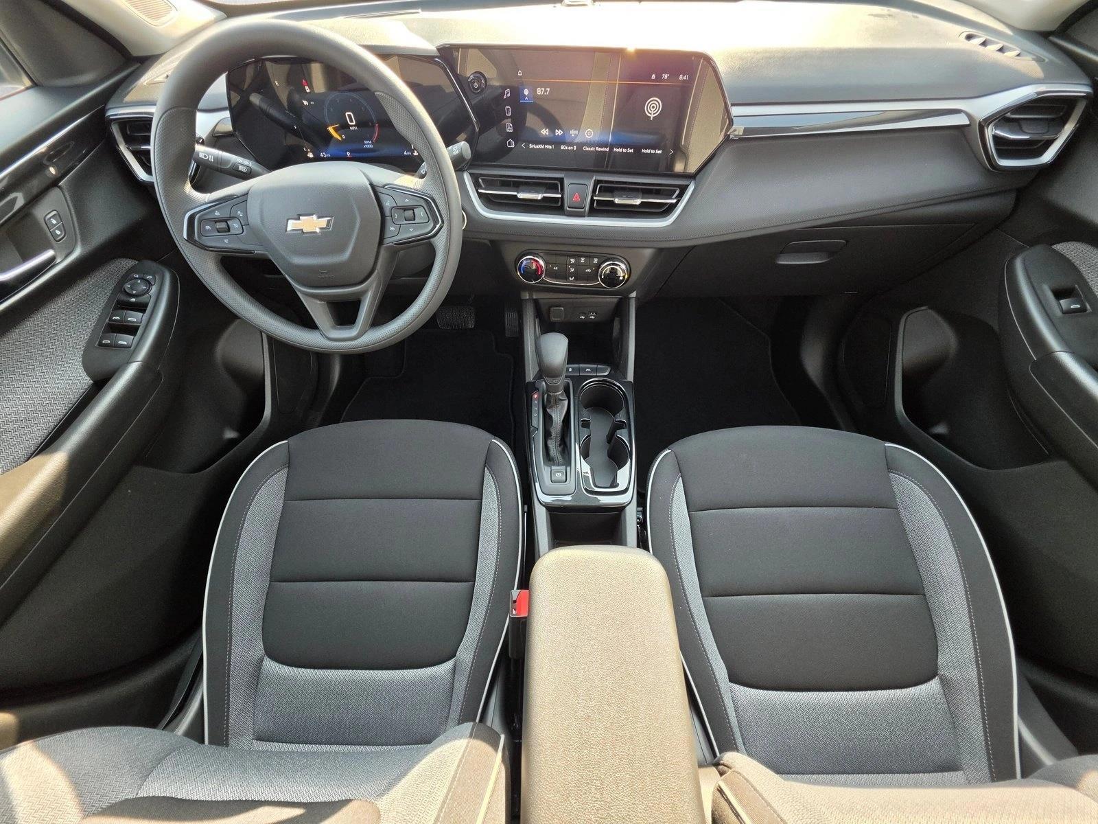 Thumbnail: 2026 Chevrolet TrailBlazer - 3