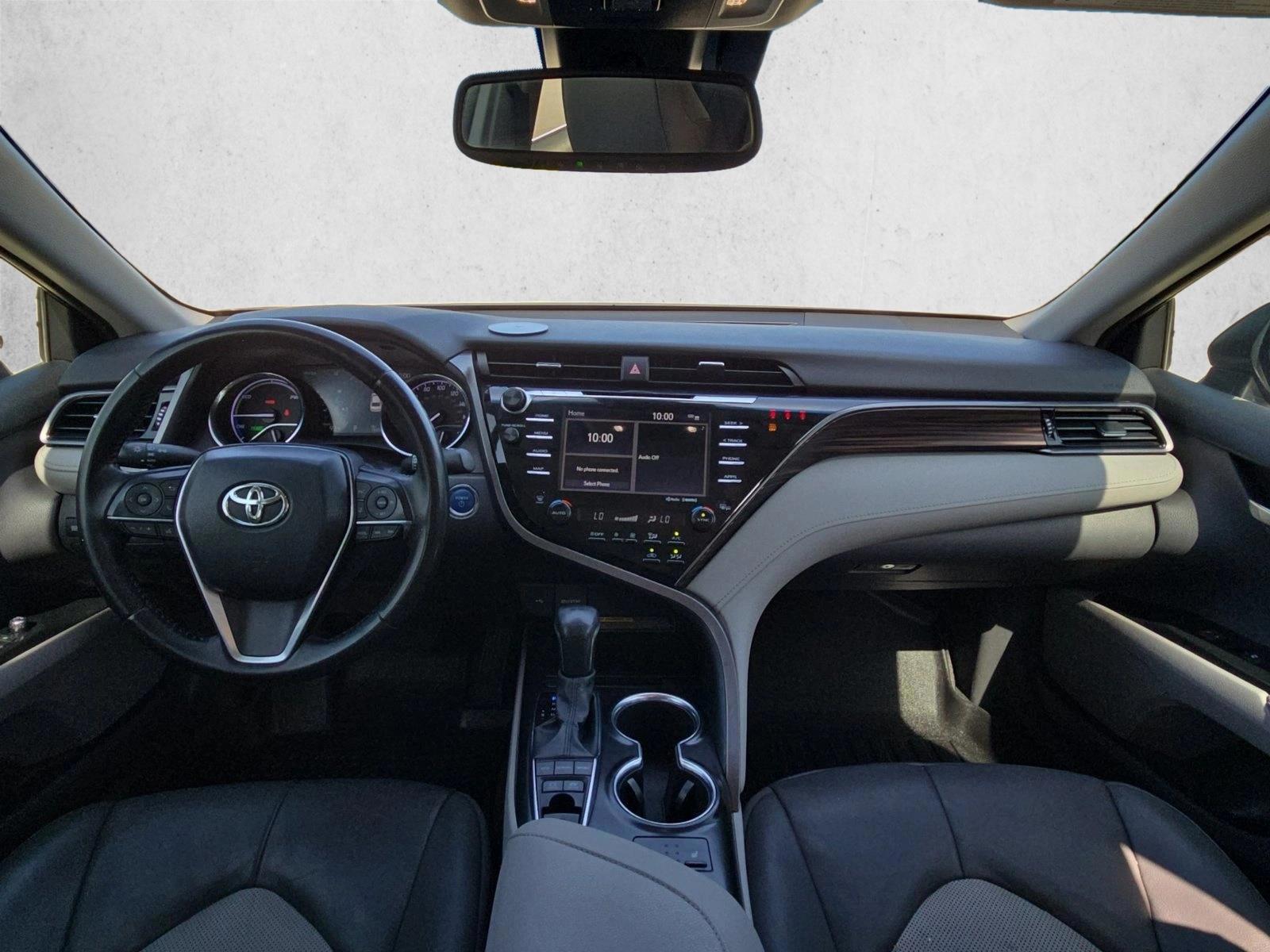 Thumbnail: 2020 Toyota Camry - 3