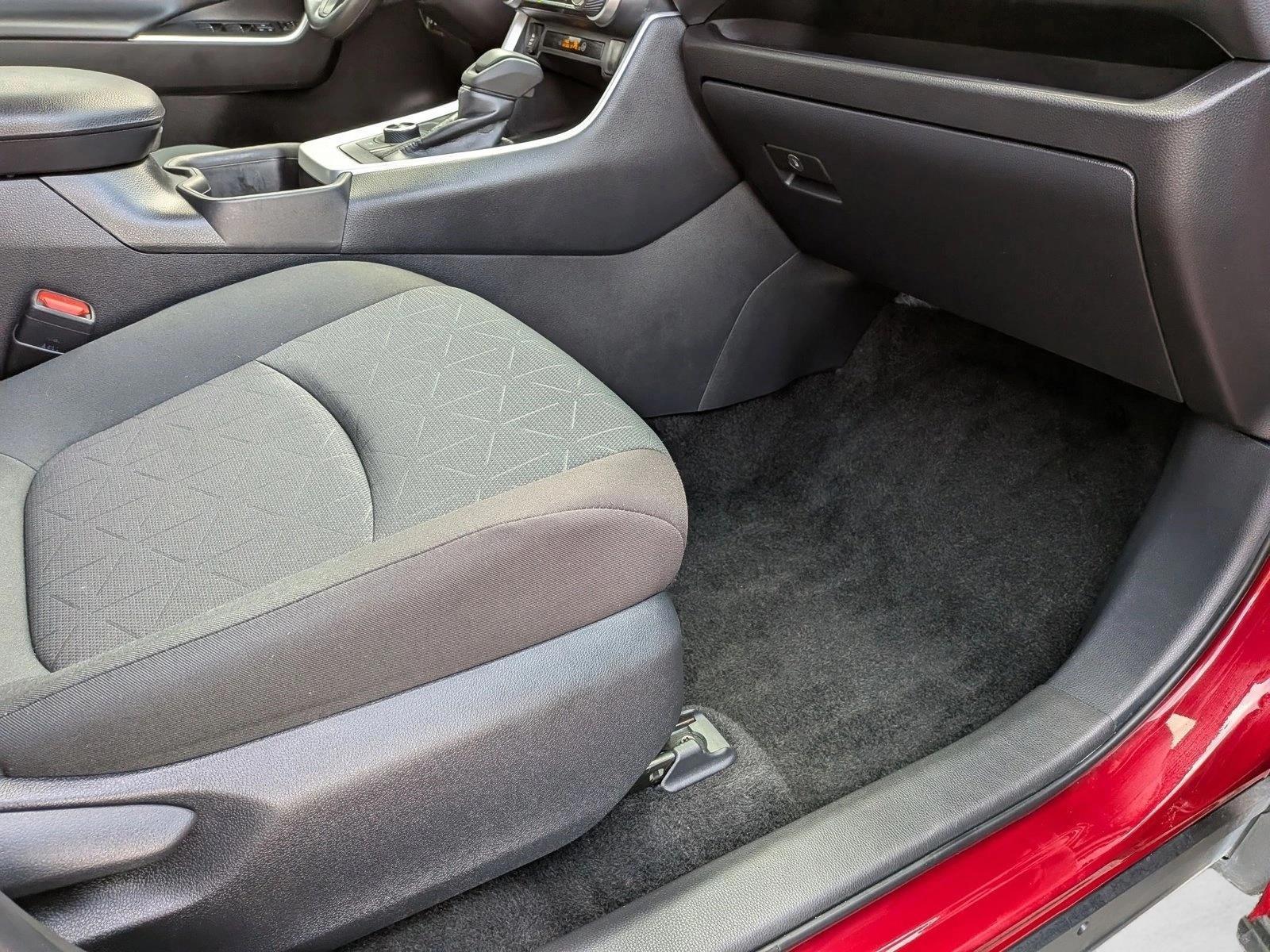 Thumbnail: 2025 Toyota RAV4 - 4