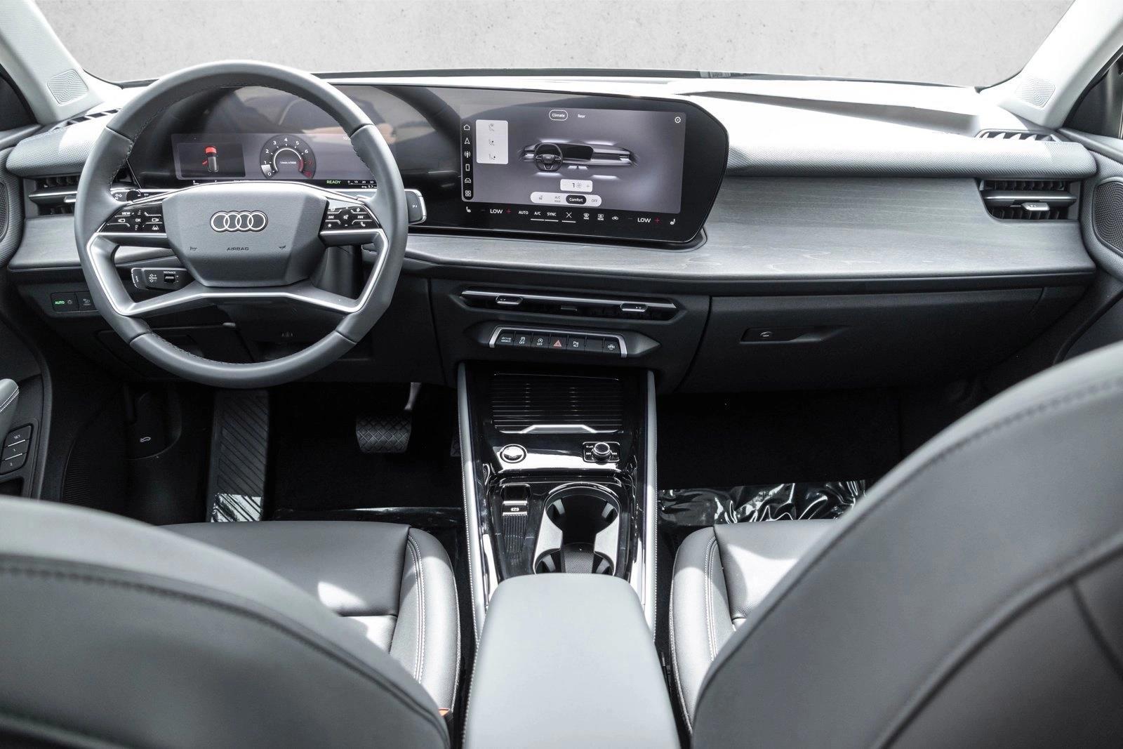 Thumbnail: 2026 Audi Q3 - 4