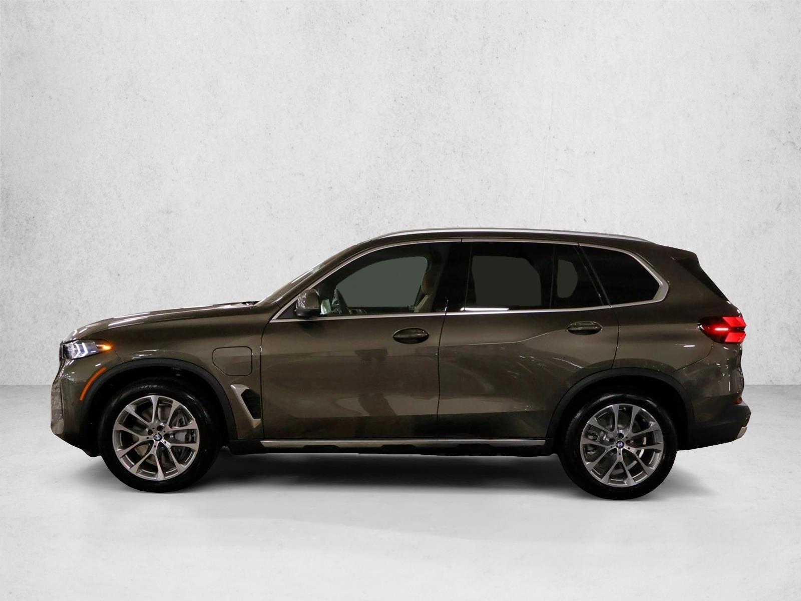 Thumbnail: 2026 BMW X5 - 2