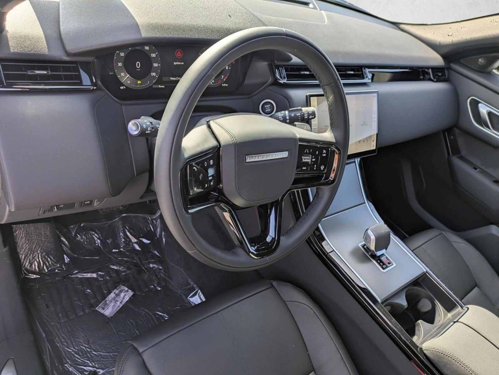 Thumbnail: 2026 Land Rover Range Rover Velar - 3