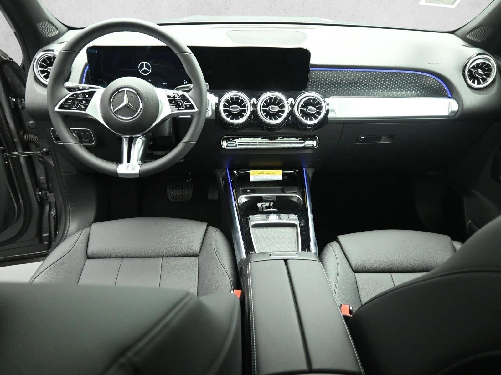 Thumbnail: 2026 Mercedes-Benz GLB - 4