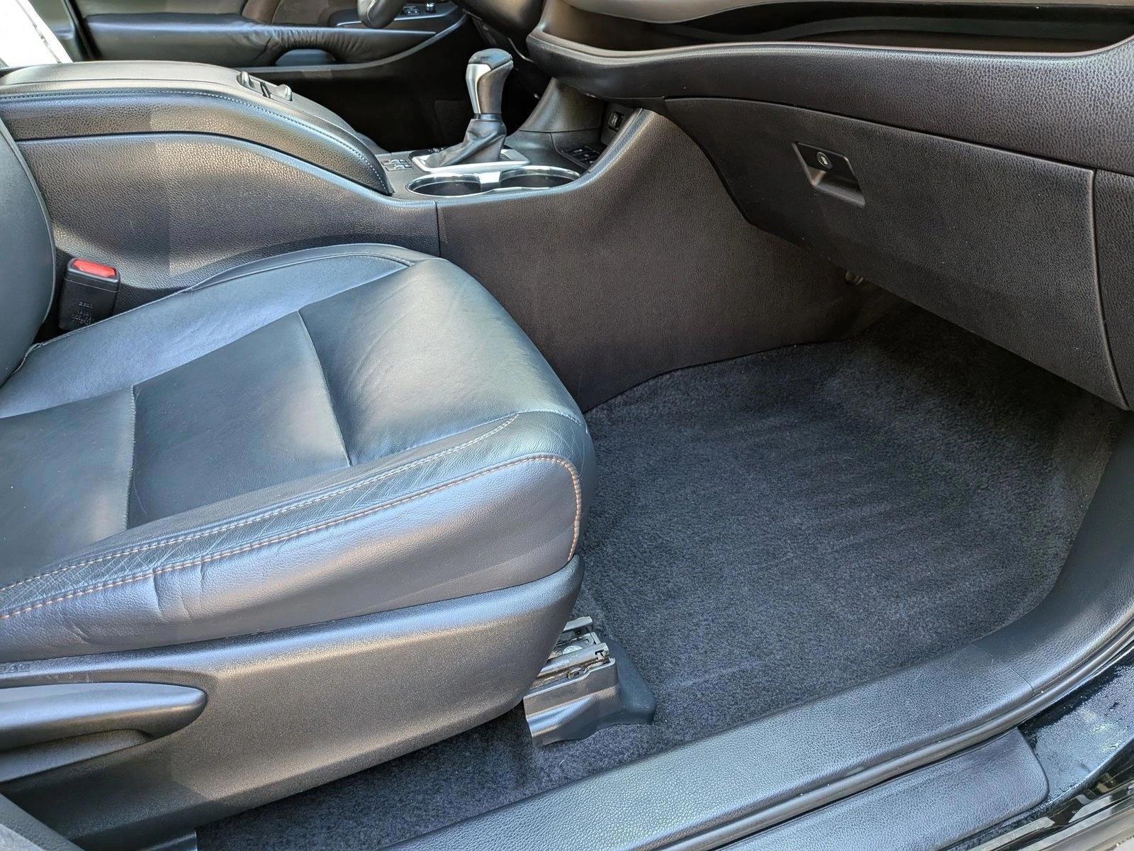 Thumbnail: 2016 Toyota Highlander - 5