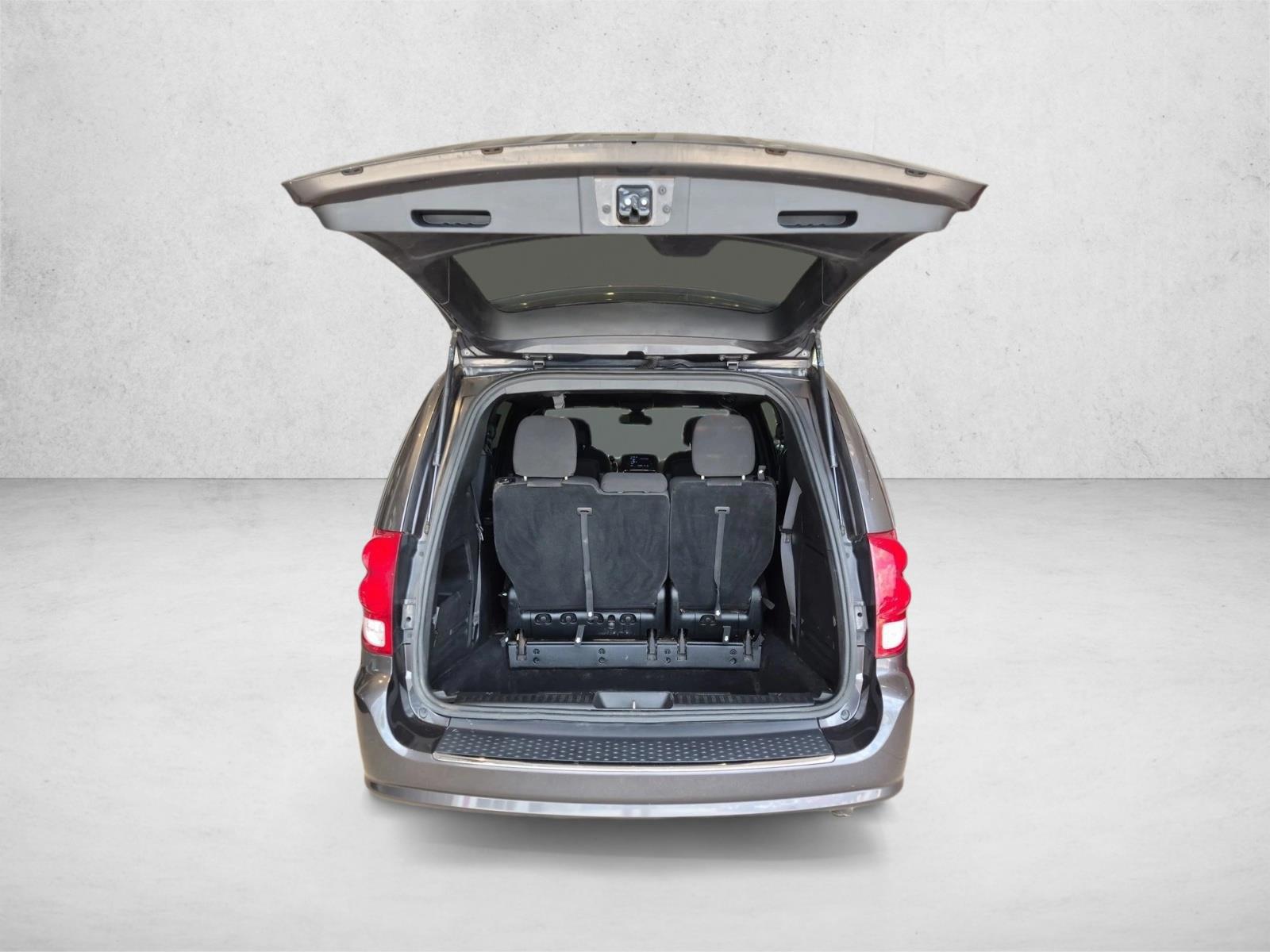 2020 Dodge Grand Caravan SE Plus - Photo 6
