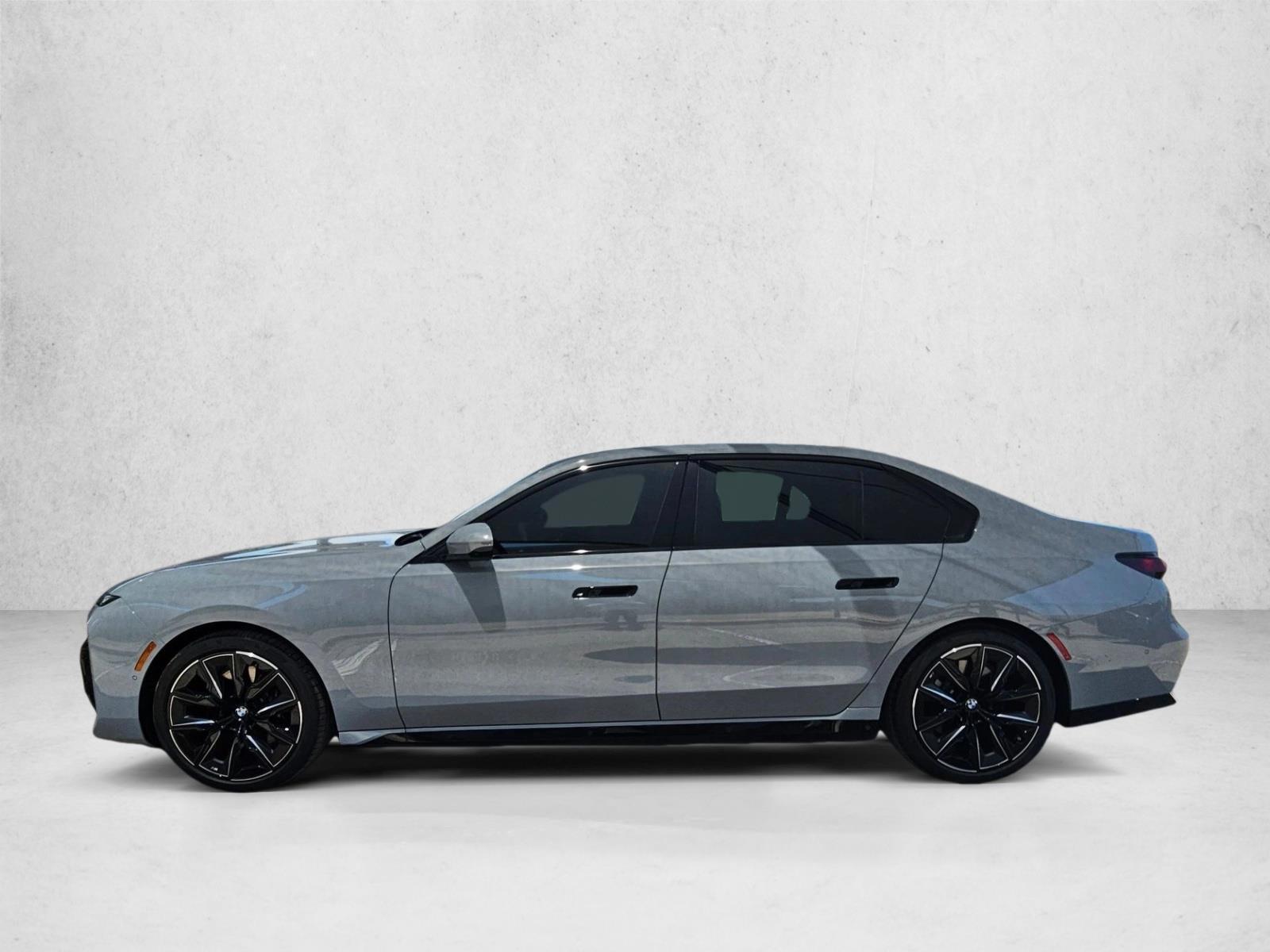 Thumbnail: 2026 BMW 7 Series - 2