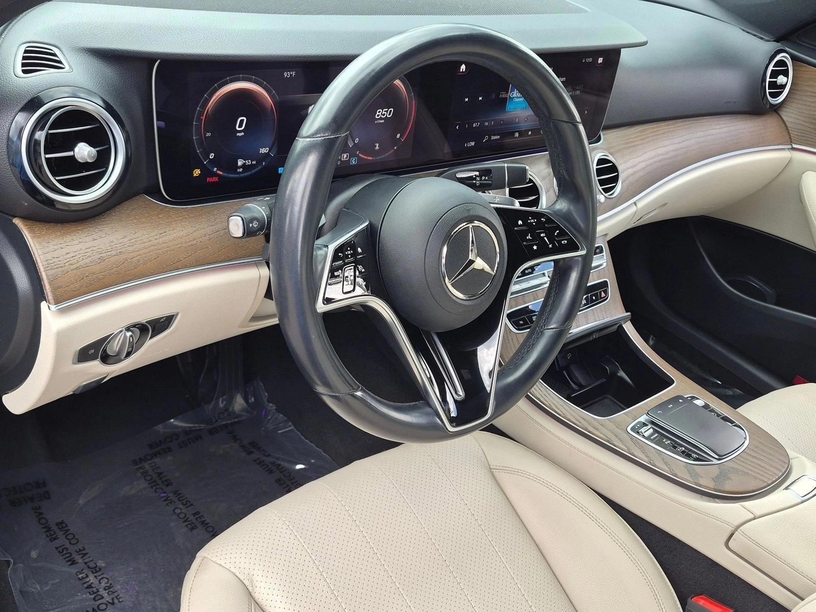 Thumbnail: 2022 Mercedes-Benz E-Class - 3