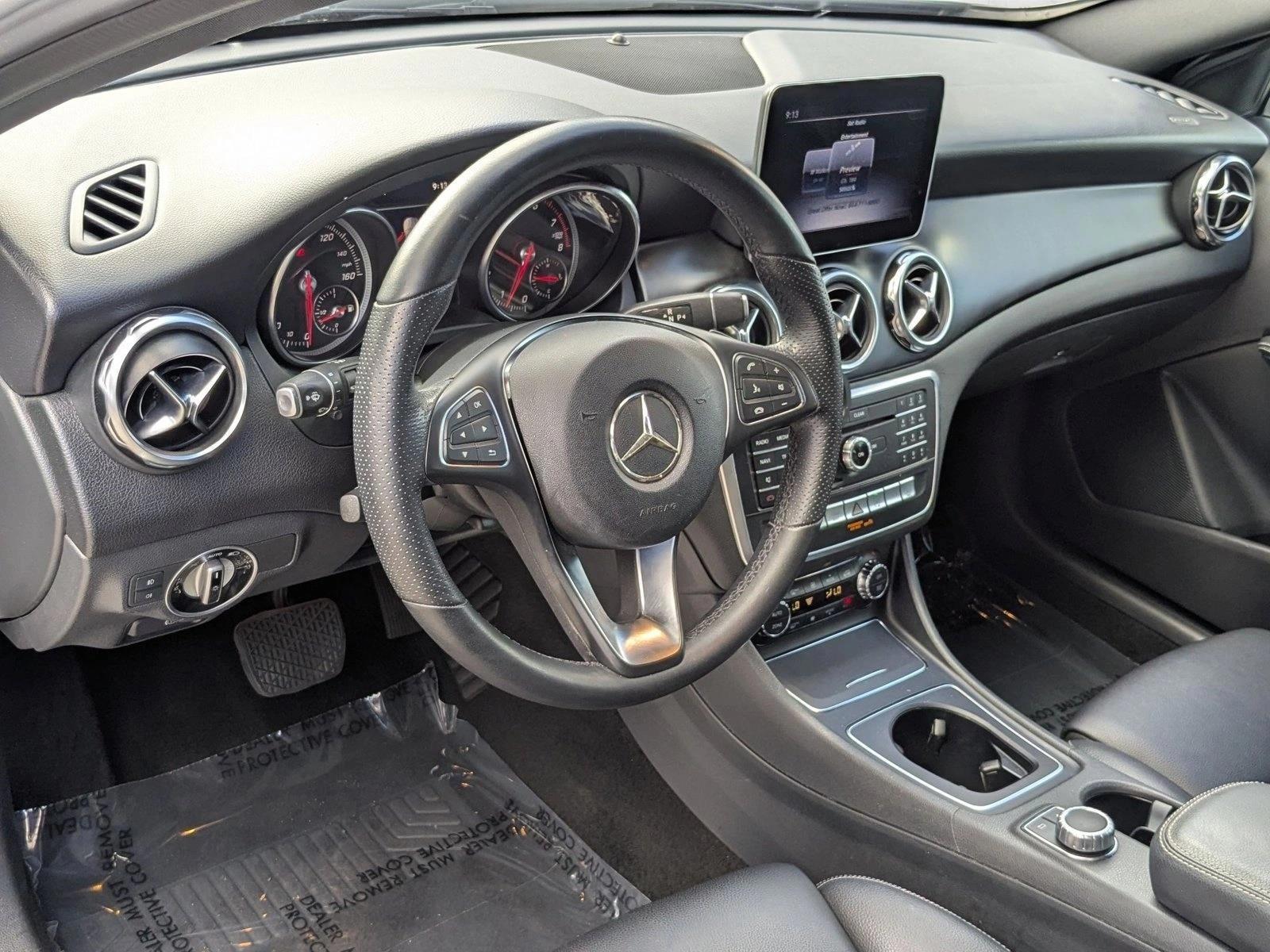 Thumbnail: 2019 Mercedes-Benz GLA - 3