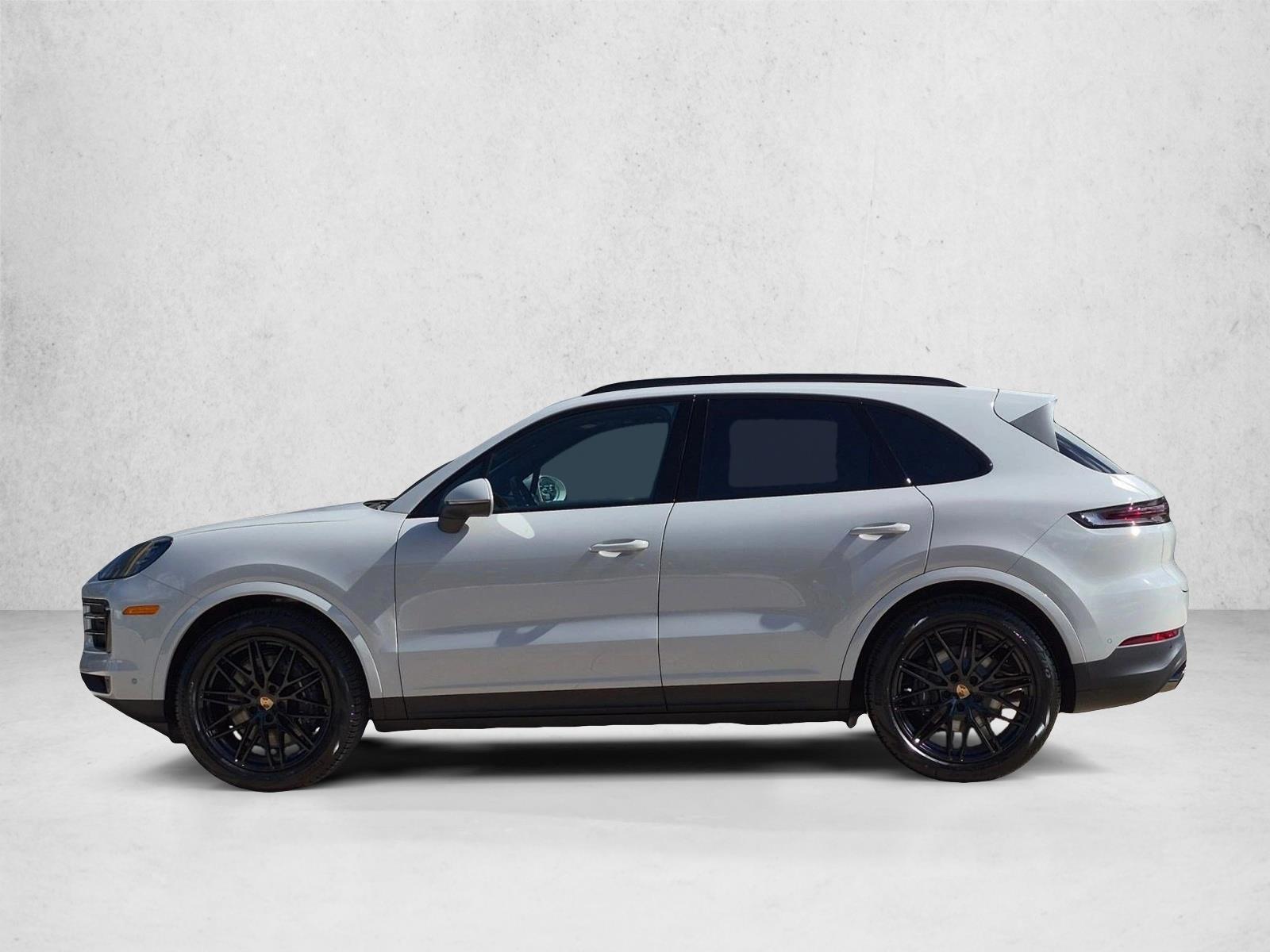Thumbnail: 2026 Porsche Cayenne - 2