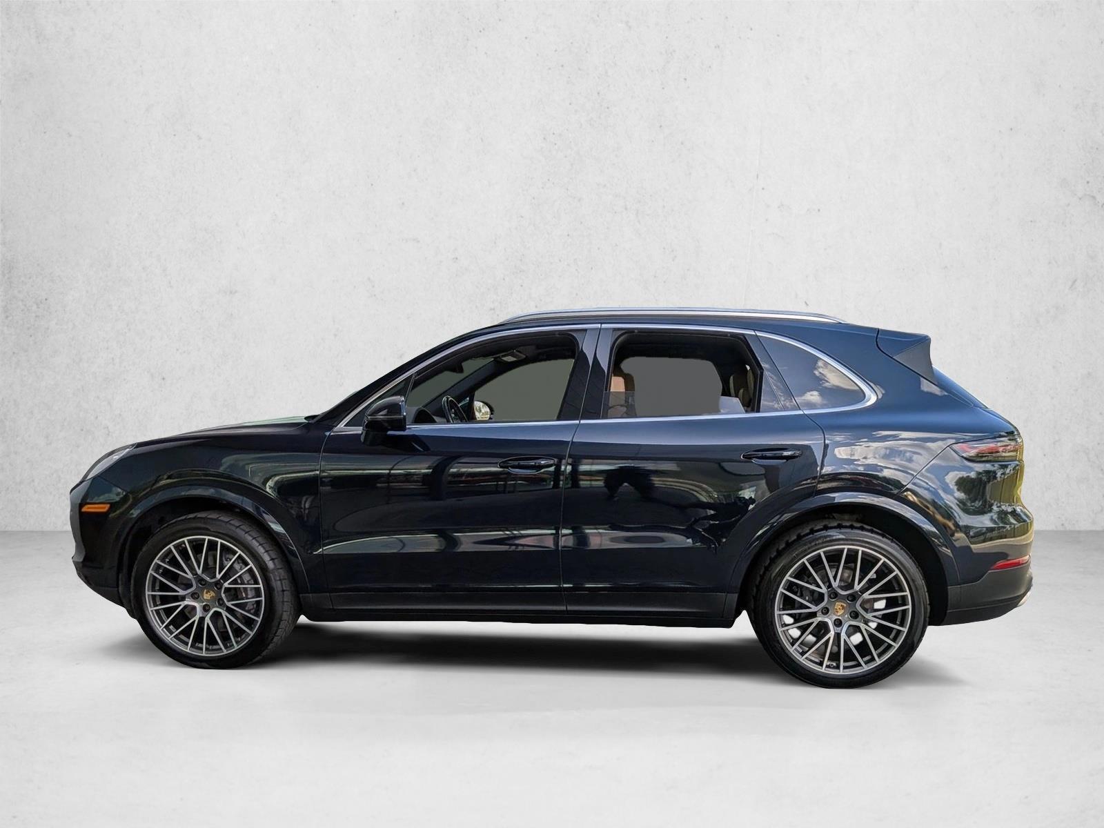 Thumbnail: 2023 Porsche Cayenne - 2