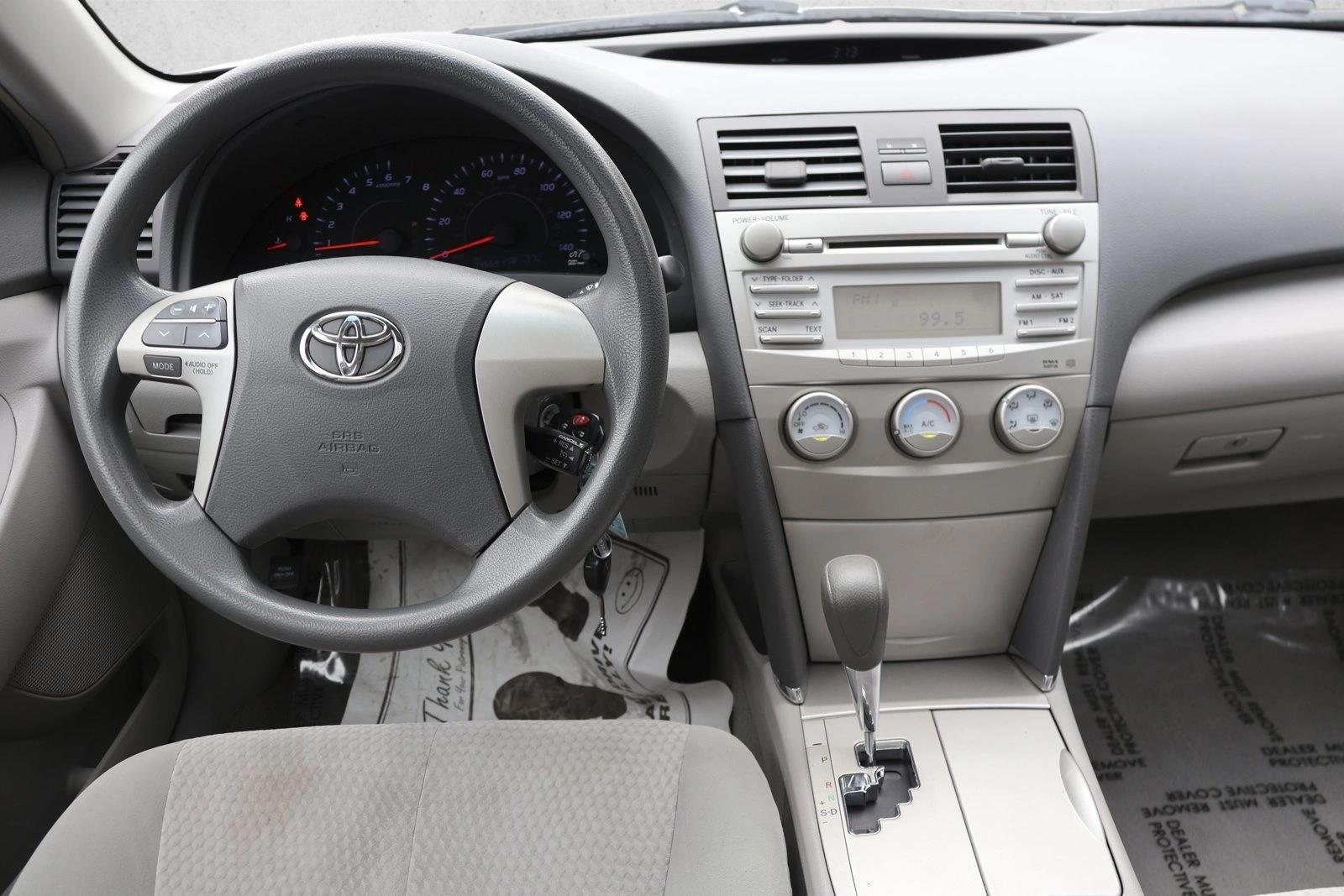 Thumbnail: 2011 Toyota Camry - 4