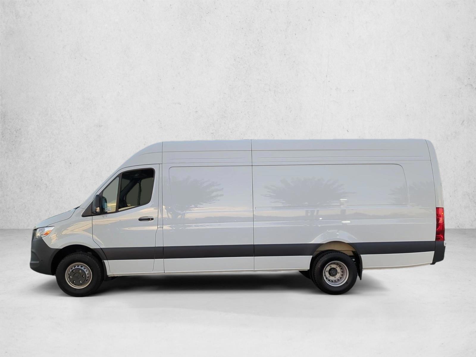 Thumbnail: 2026 Mercedes-Benz Sprinter - 2