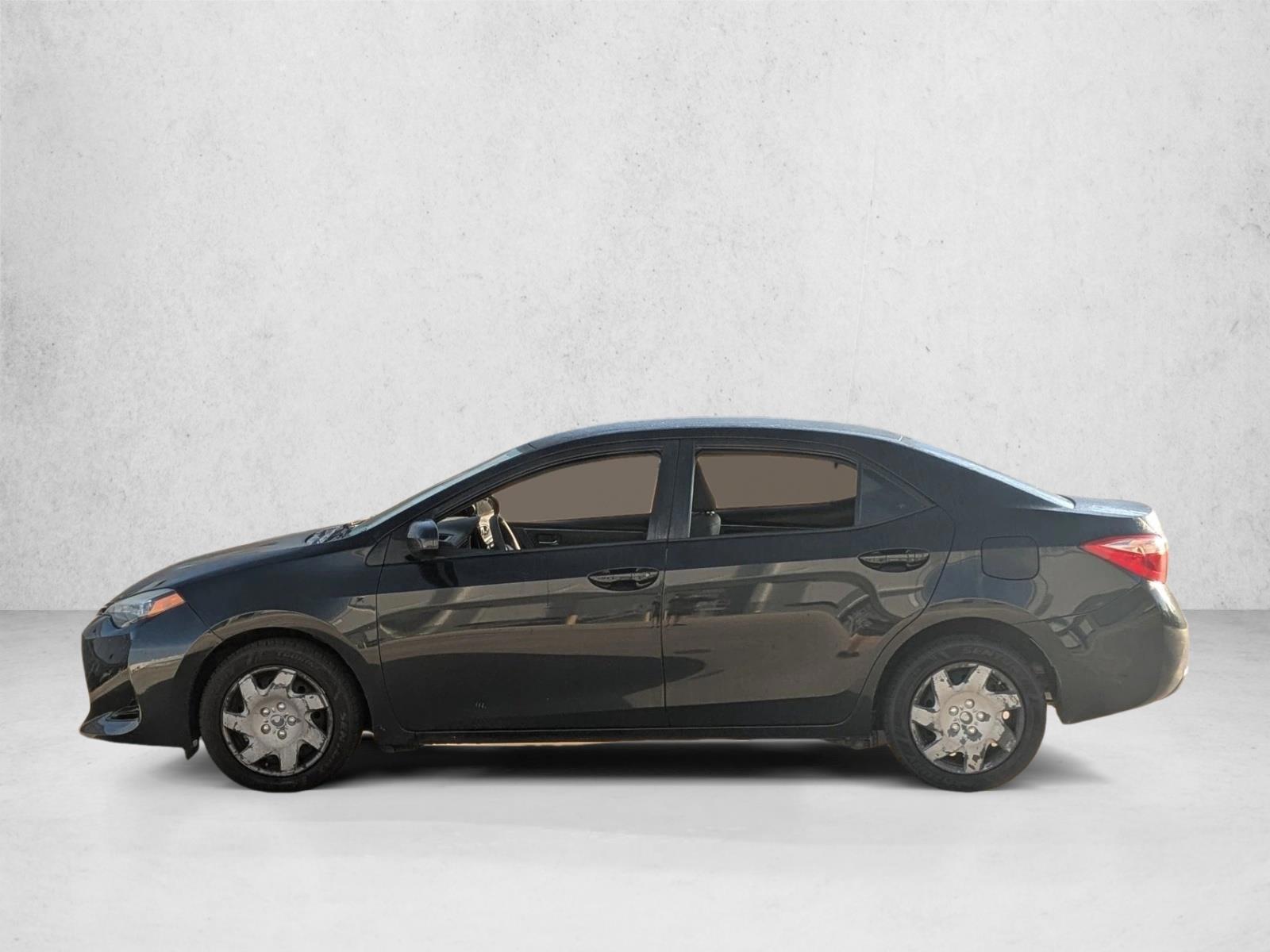 Thumbnail: 2017 Toyota Corolla - 2