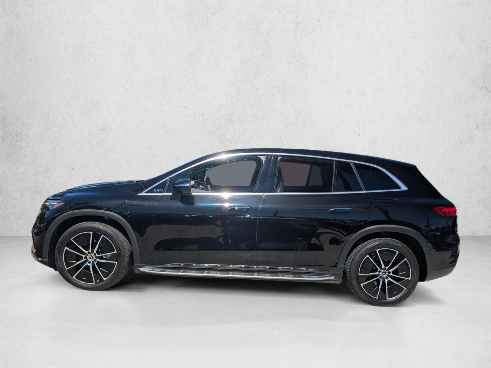 Thumbnail: 2023 Mercedes-Benz EQS - 2