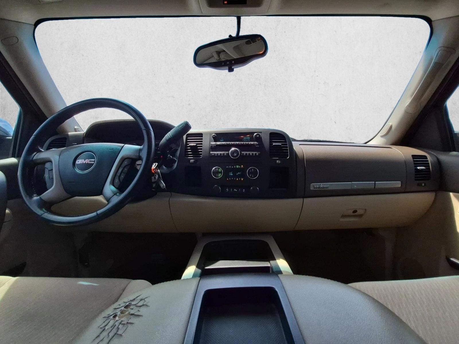 Thumbnail: 2013 GMC Sierra 1500 - 3