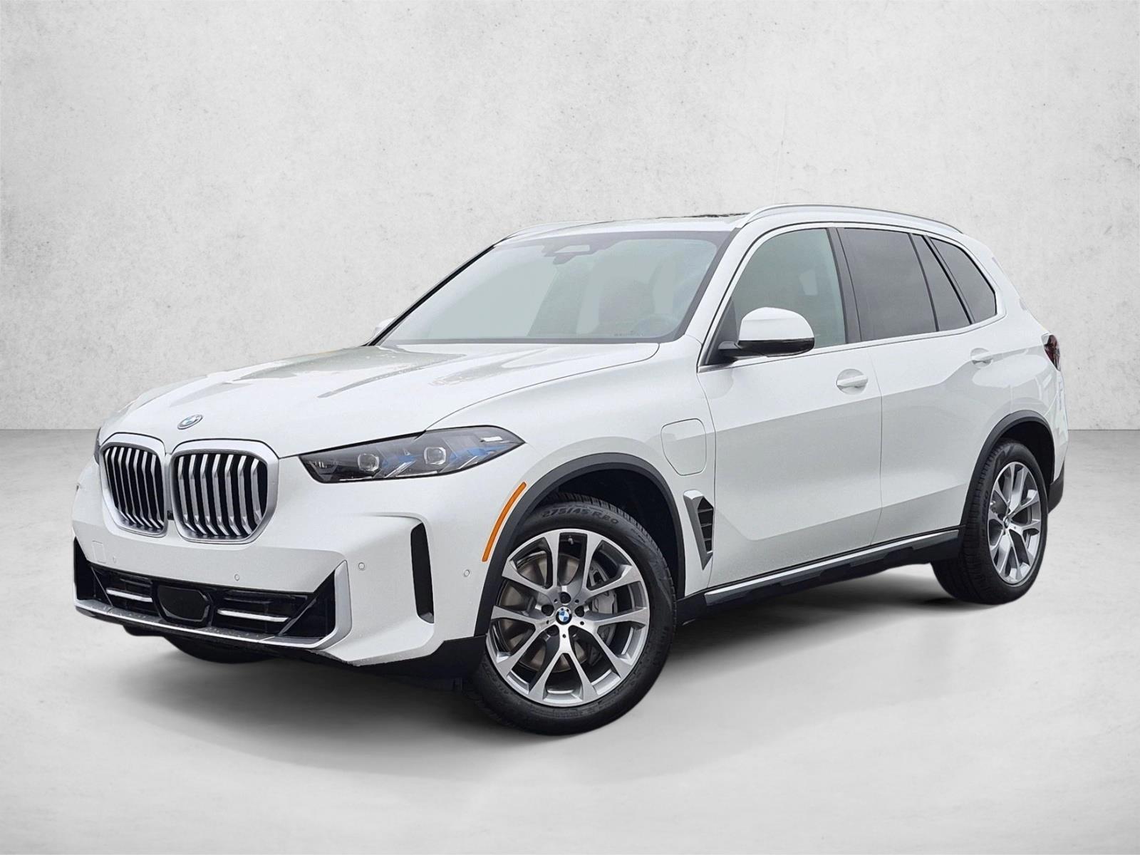 Thumbnail: 2026 BMW X5 - 1