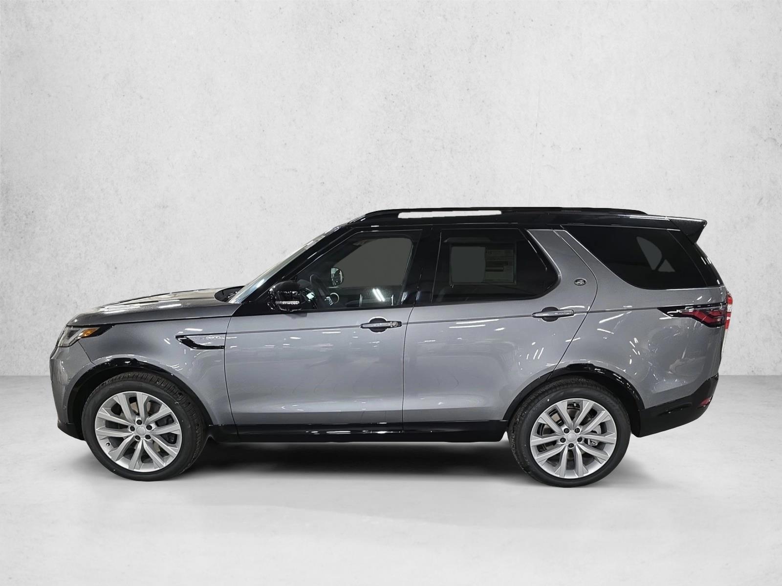 Thumbnail: 2026 Land Rover Discovery - 2