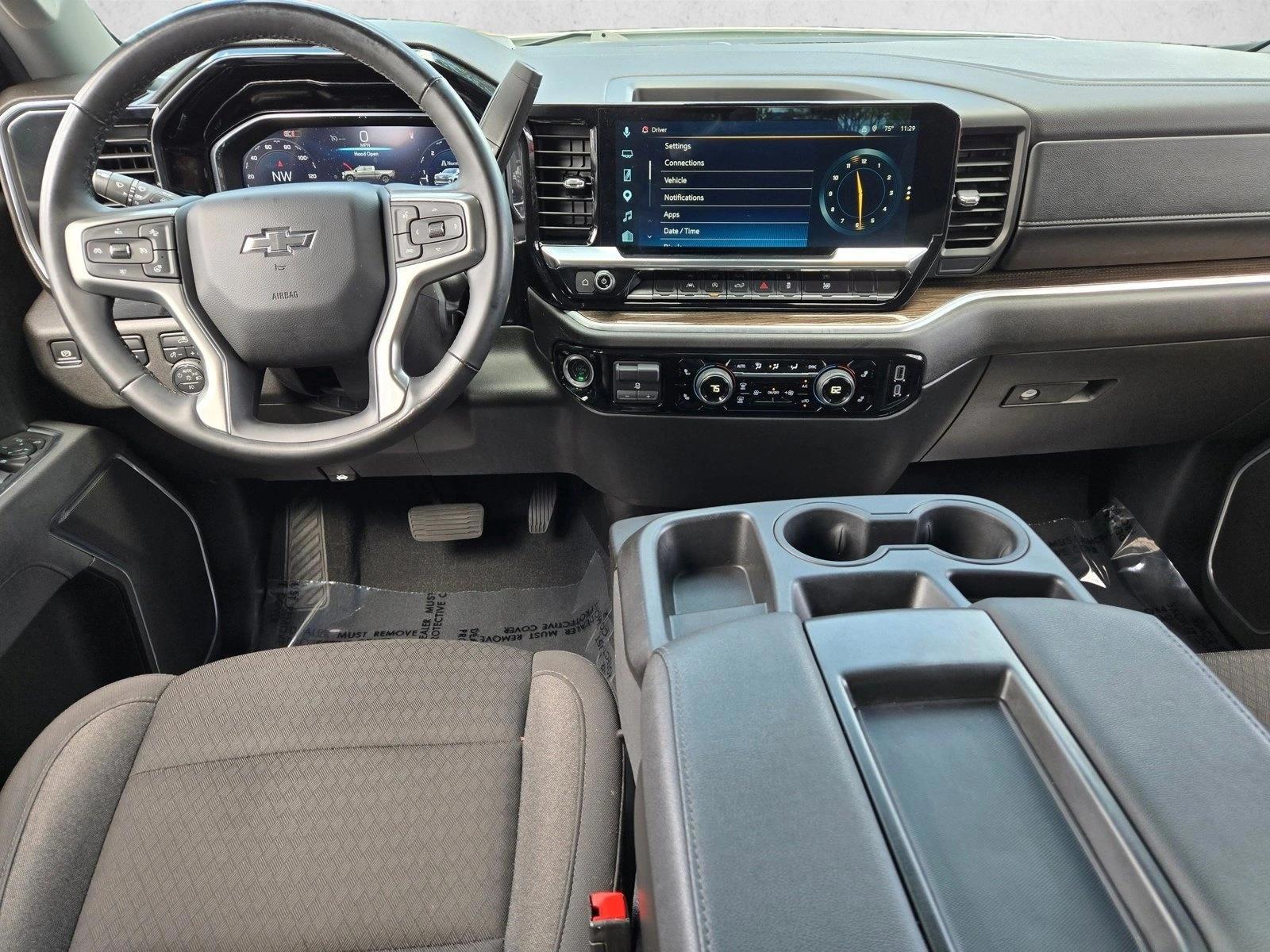 Thumbnail: 2025 Chevrolet Silverado 1500 - 3