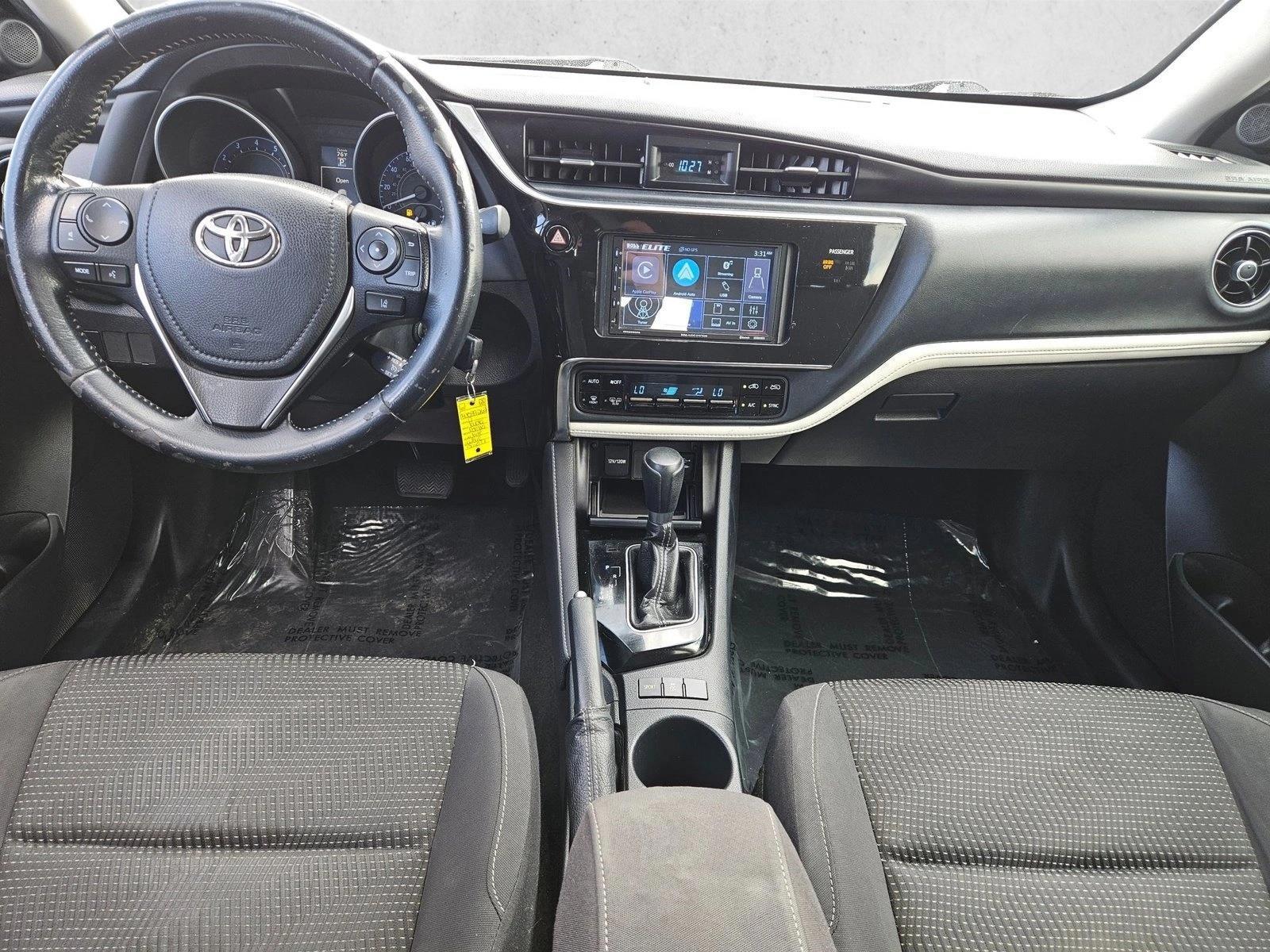 Thumbnail: 2017 Toyota Corolla iM - 3