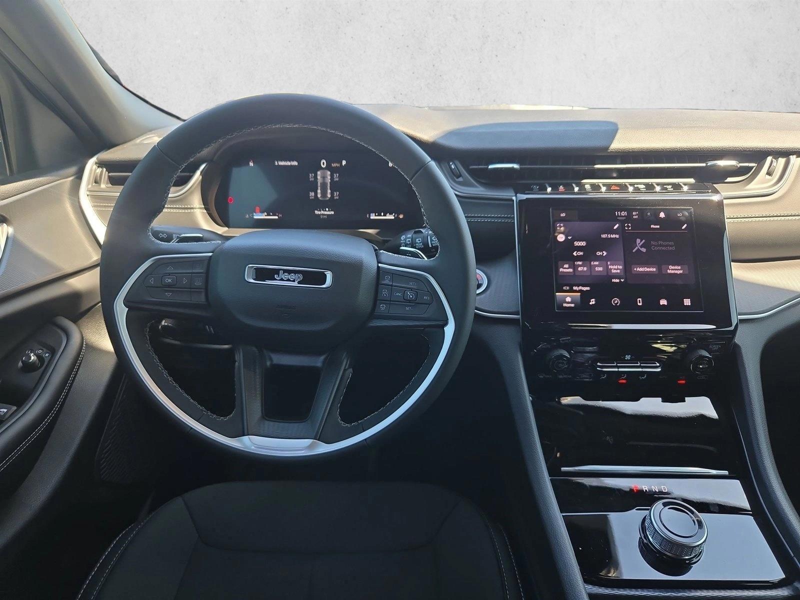 Thumbnail: 2026 Jeep Grand Cherokee - 3
