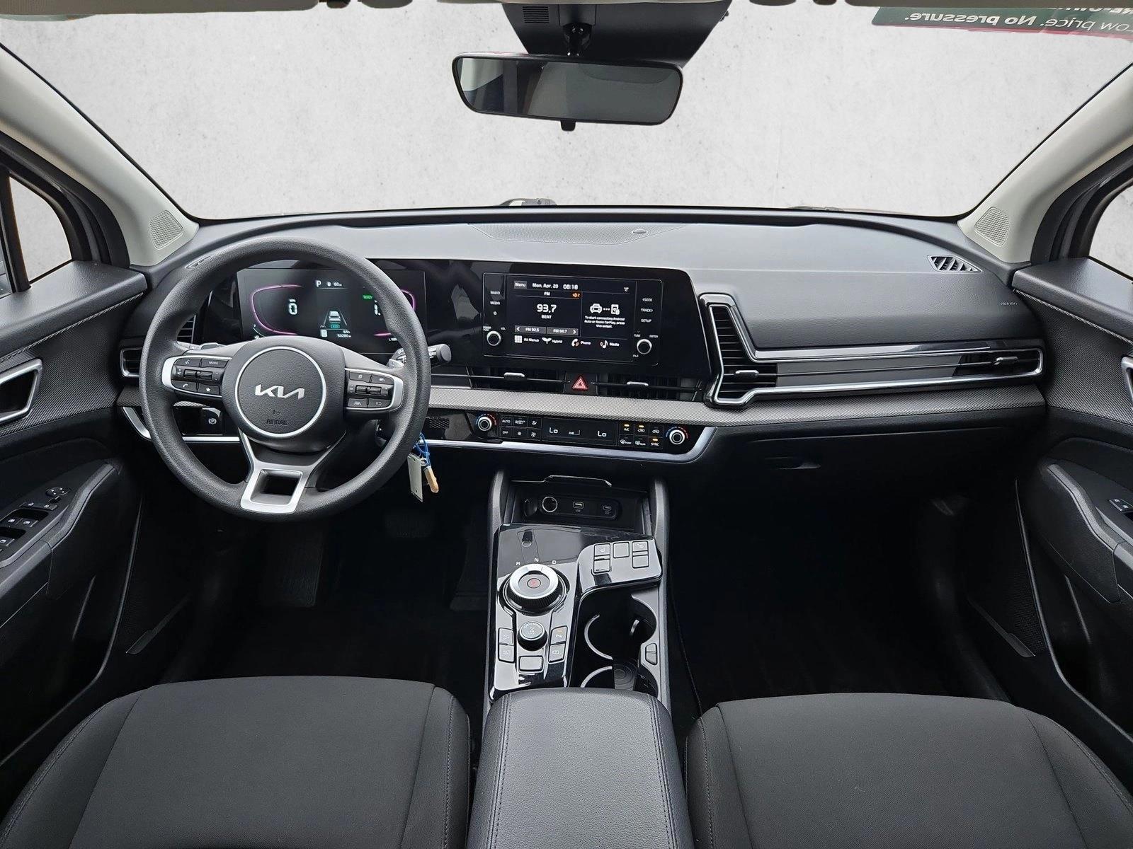 Thumbnail: 2023 Kia Sportage - 4