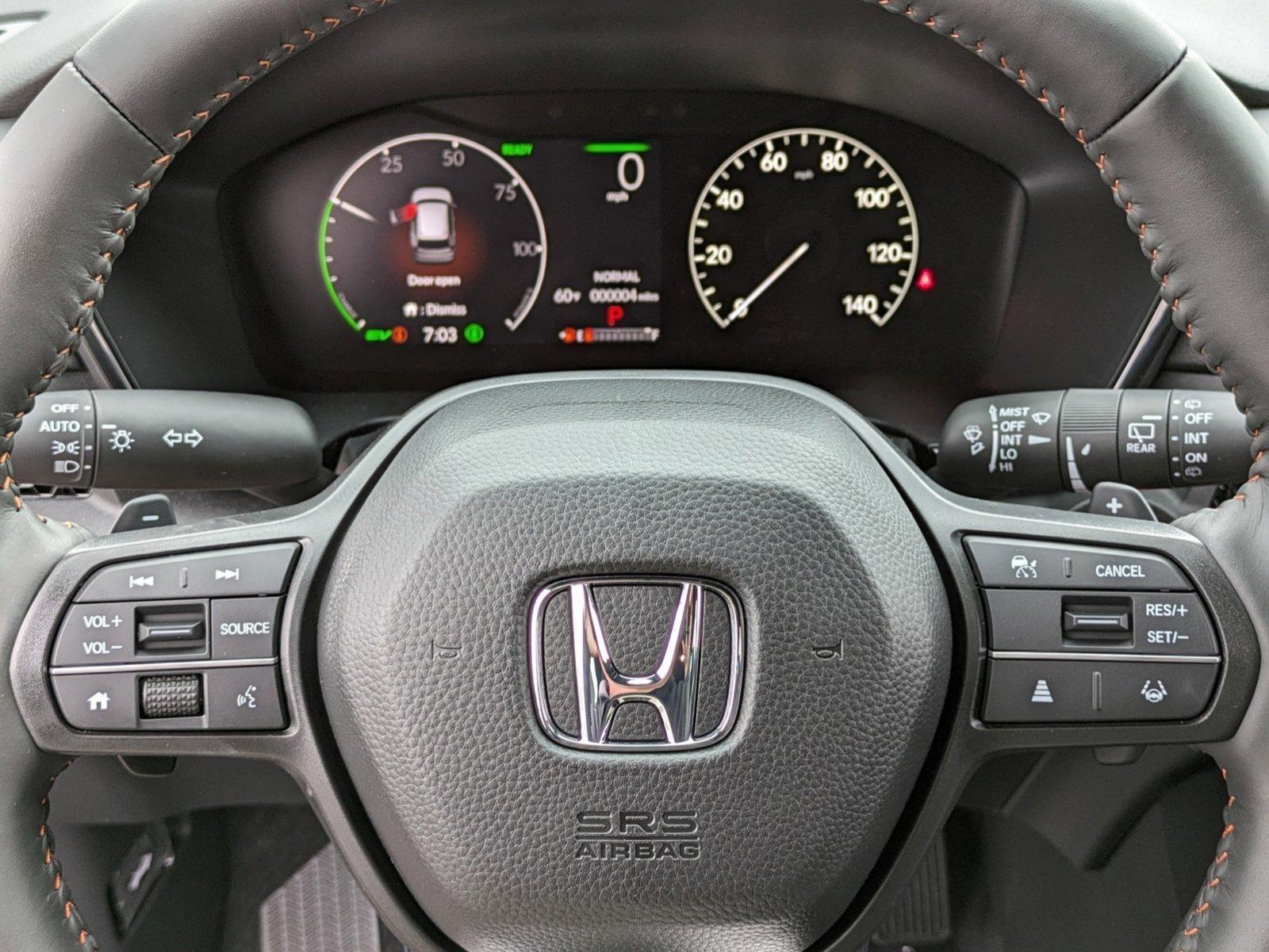 Honda CR-V Hybrid #10 Hero Image