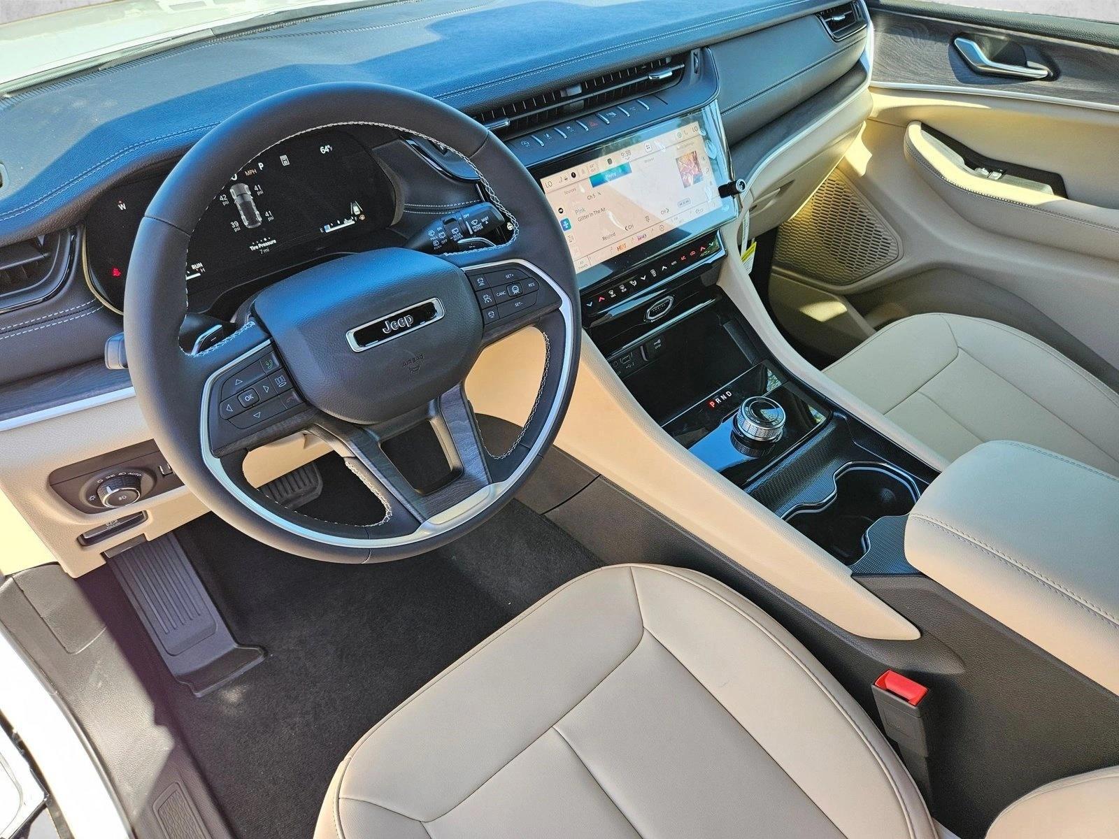 Thumbnail: 2026 Jeep Grand Cherokee - 2