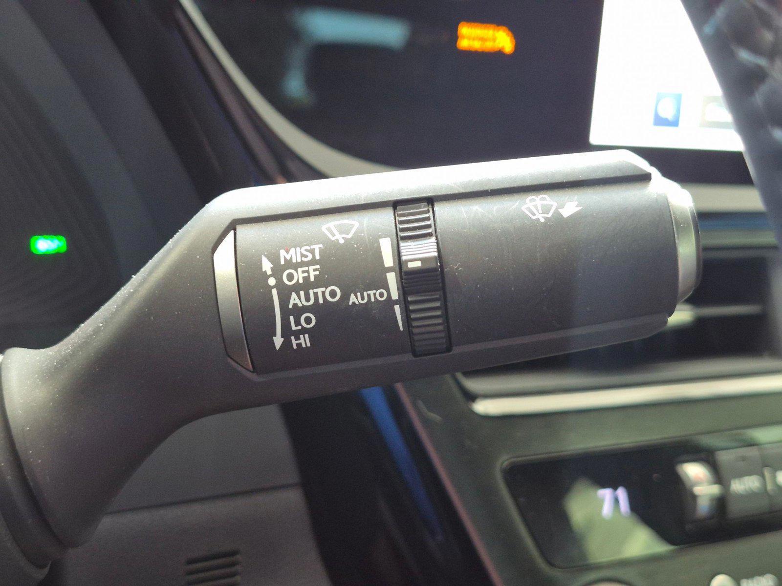 2025 Lexus ES
