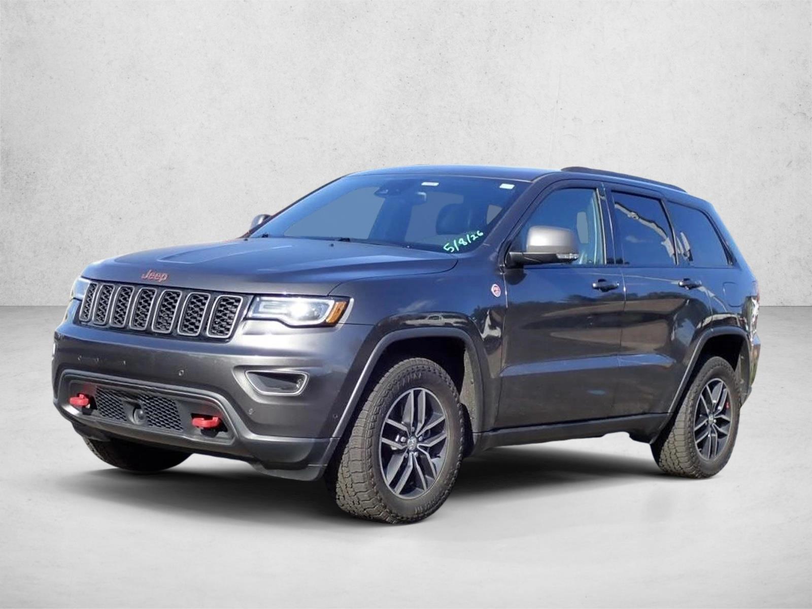 Thumbnail: 2017 Jeep Grand Cherokee - 3