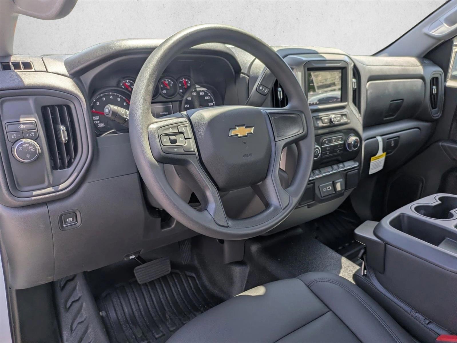 Thumbnail: 2026 Chevrolet Silverado 1500 - 3
