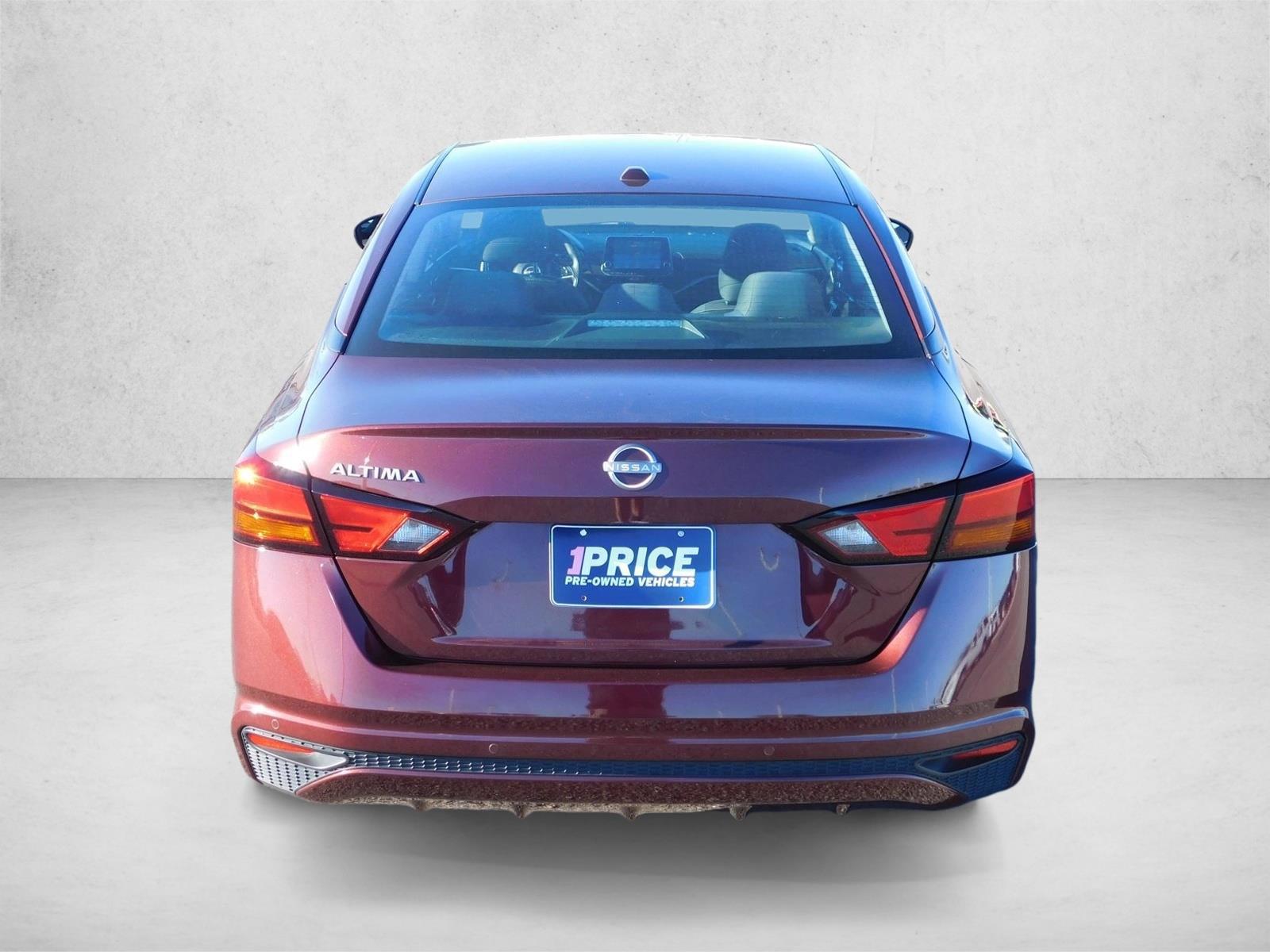 2025 Nissan Altima SV - Photo 11