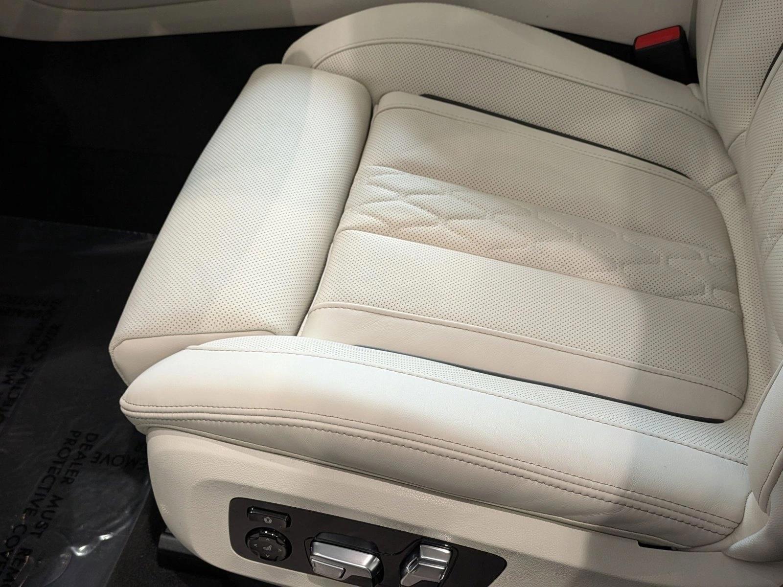Thumbnail: 2026 BMW X7 - 5