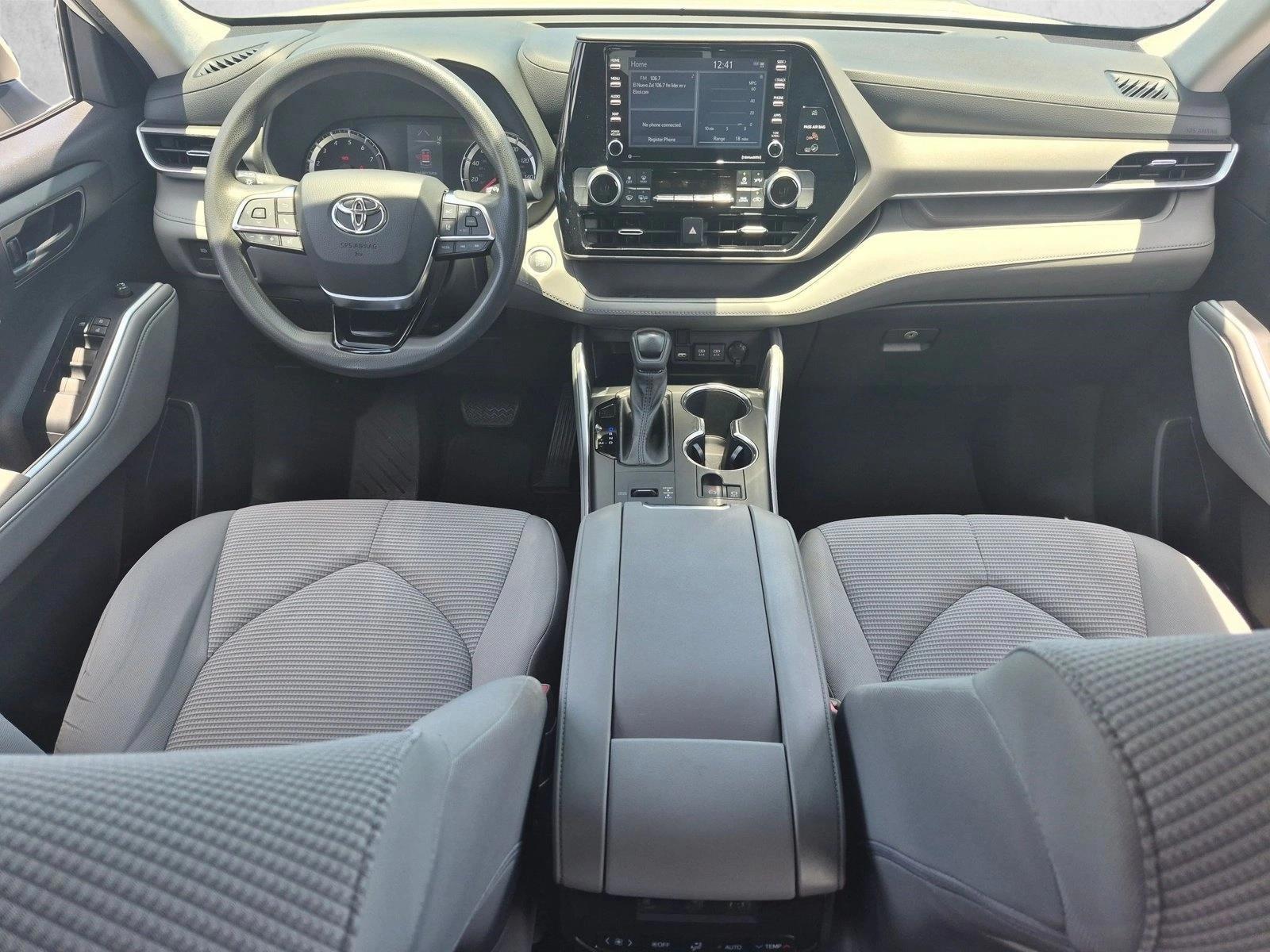 Thumbnail: 2021 Toyota Highlander - 3