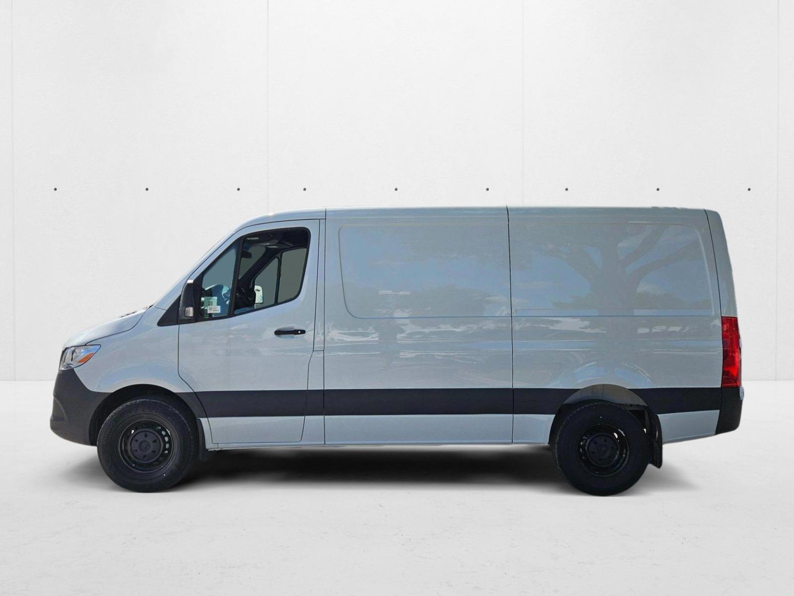 Thumbnail: 2025 Mercedes-Benz Sprinter - 2