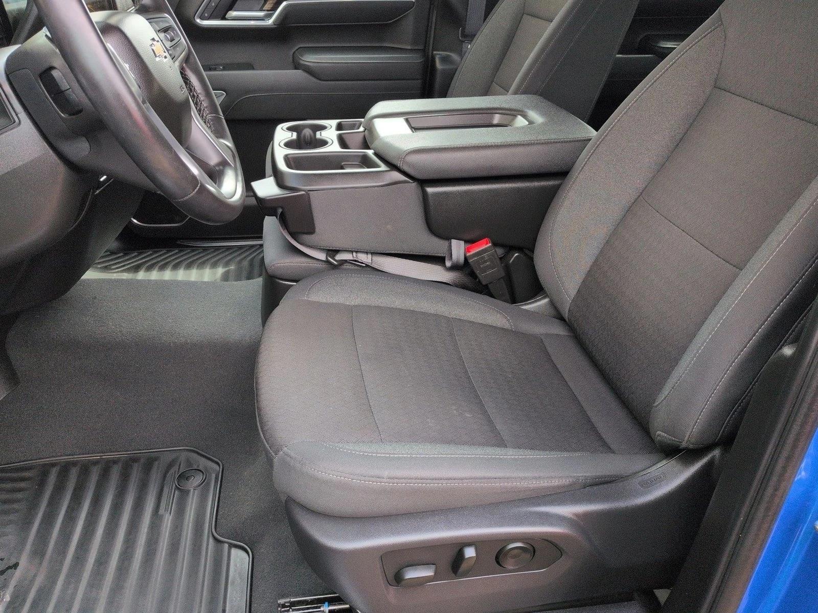 2025 Chevrolet Silverado 1500 LT - Photo 23